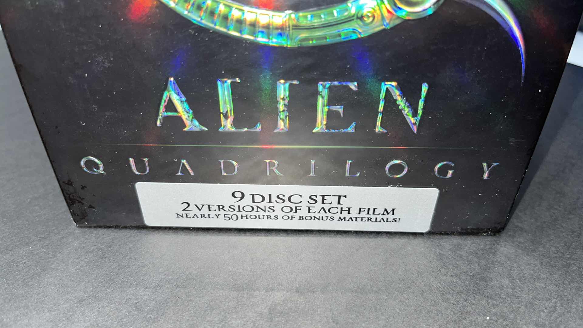 Photo 3 of NEW ALIEN QUADRILOGY 9 DISC DVD SET, 2003 RELEASE