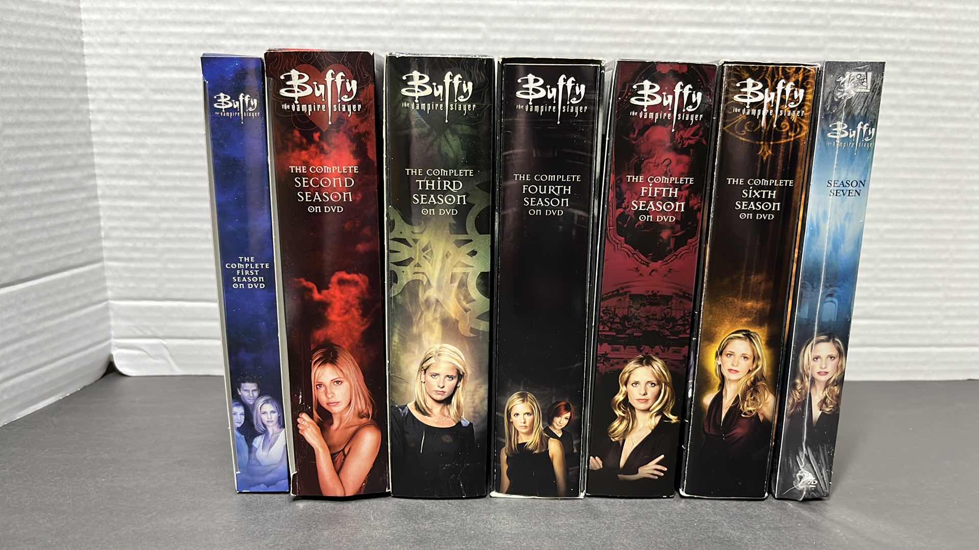 Photo 2 of BUFFY THE VAMPIRE SLAYER THE COMPLETE SERIES SEASONS 1-7 DVD DISC SETS (7)