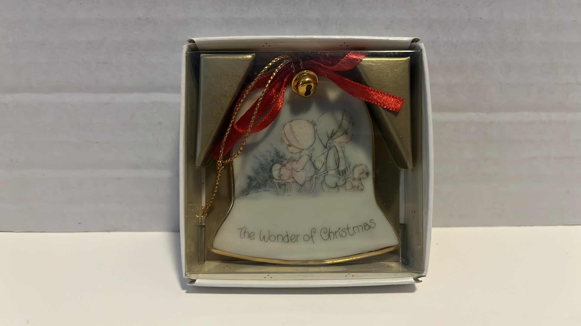 Photo 12 of VINTAGE PRECIOUS MOMENTS CHRISTMAS ORNAMENTS 1986, 1988, 1995 (4)