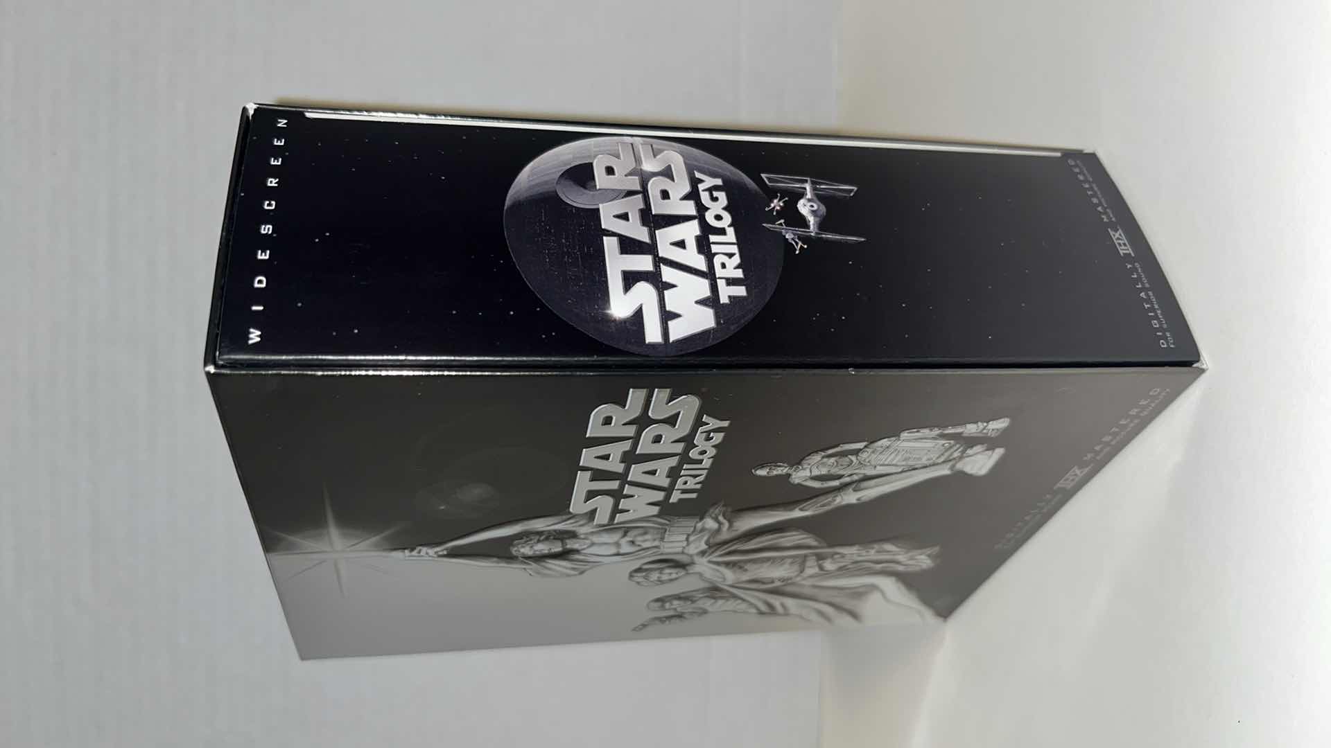 Photo 5 of STAR WARS TRILOGY DVD BOX SET, WIDESCREEN