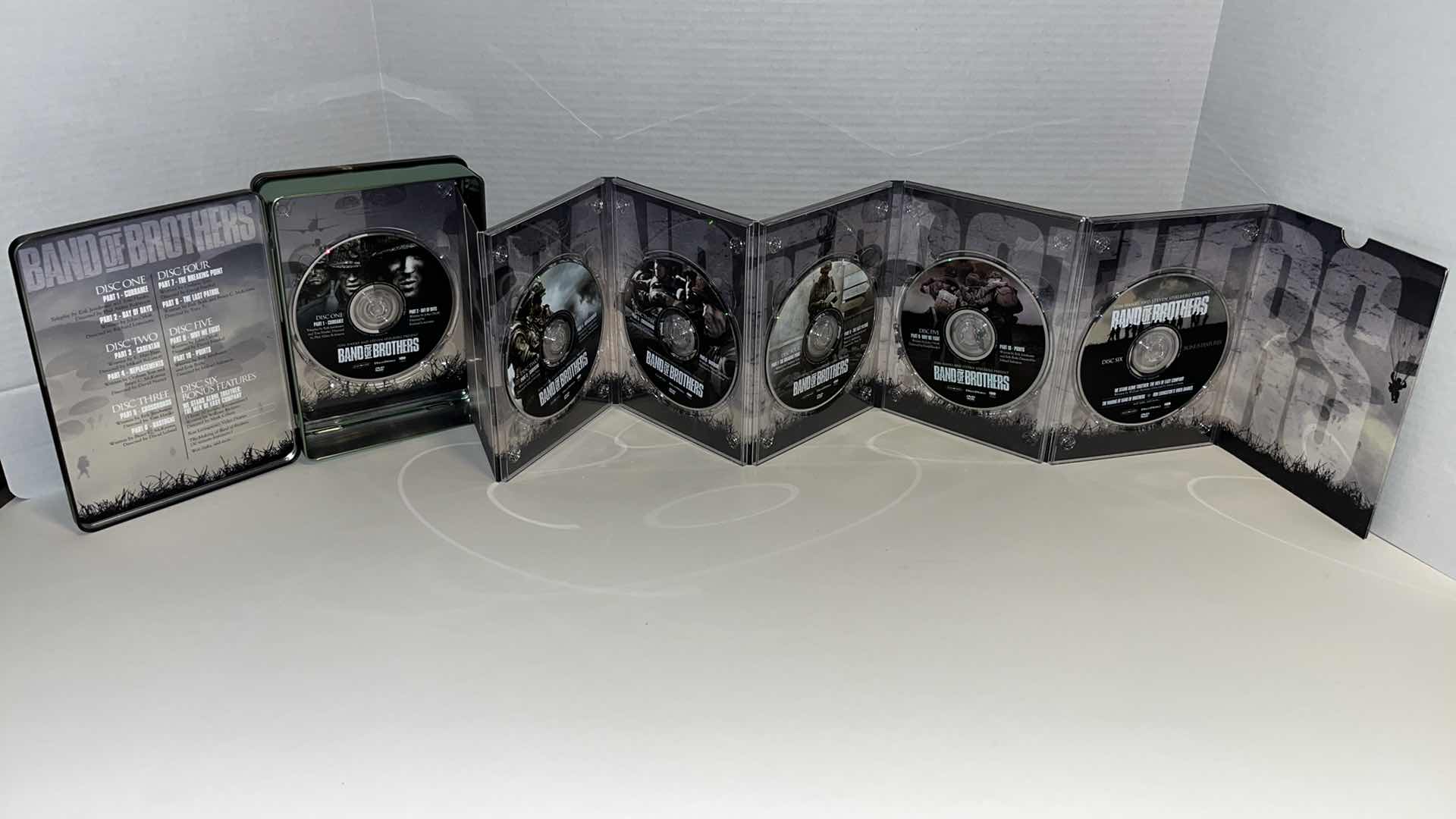 Photo 5 of BAND OF BROTHERS, COMPLETE HBO SERIES 6 DISC DVD BOX SET IN COLLECTIBLE TIN BOX , 2001