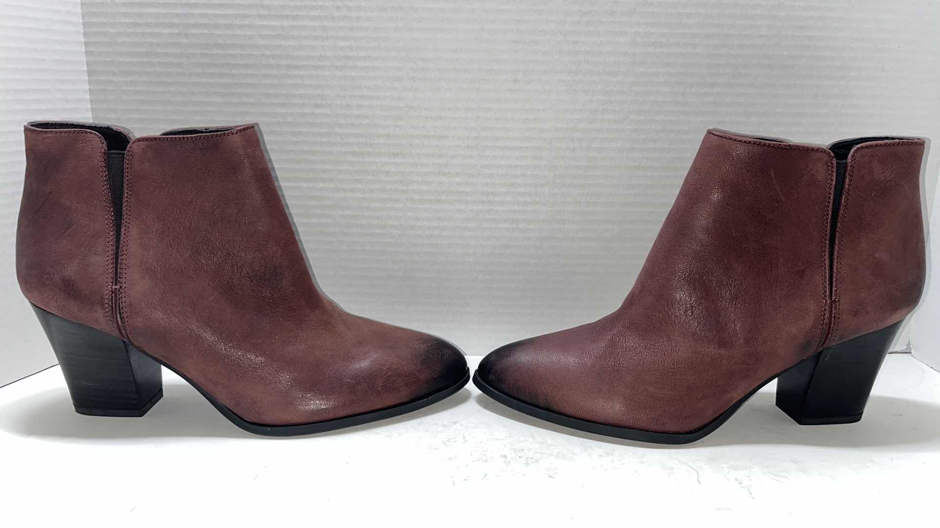 Photo 3 of FRANCO SARTO THE ARTISTS COLLECTION AGENDA ANKLE BOOTIE, WINE (WOMENS SIZE 9)