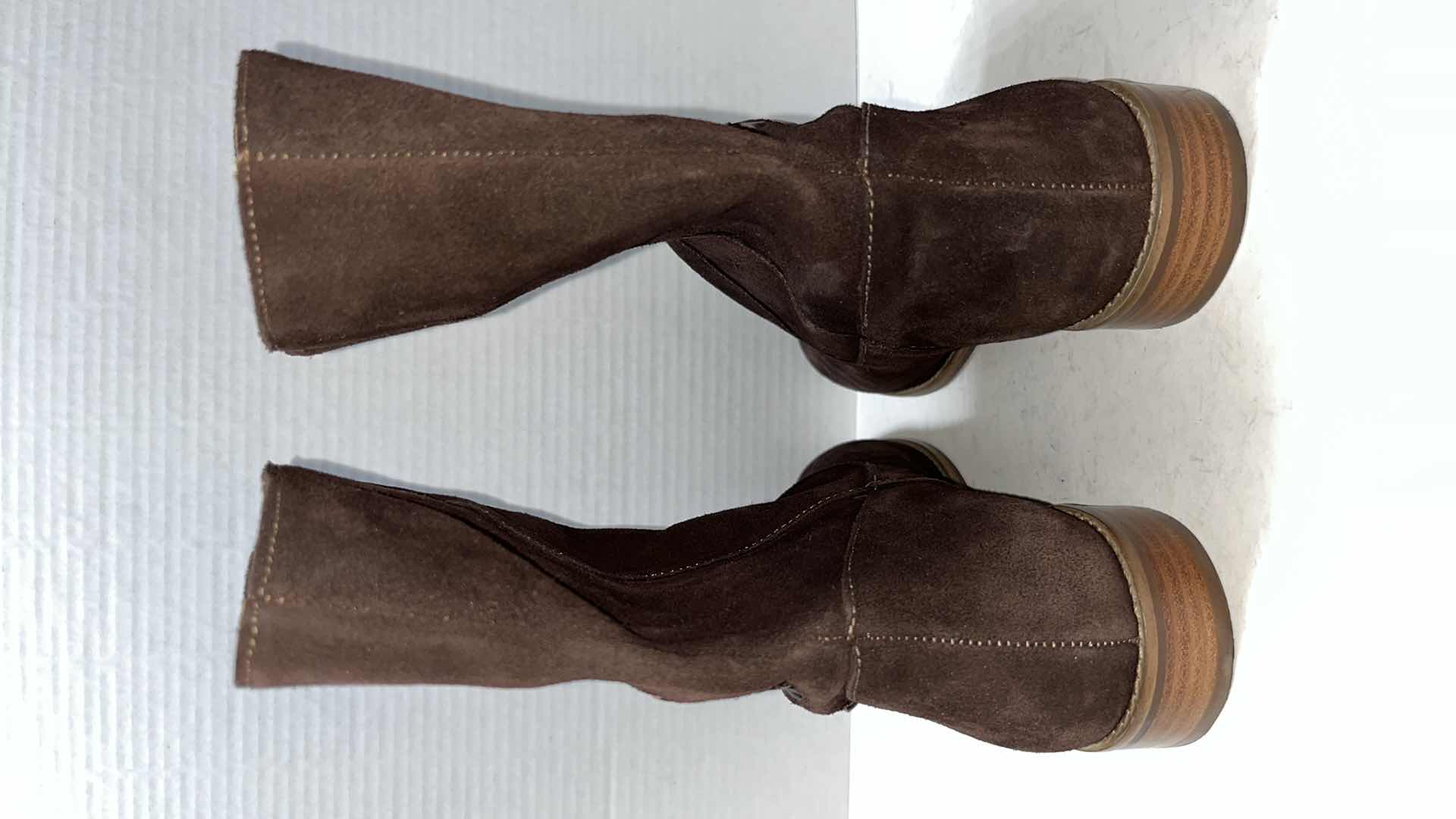 Photo 6 of JACK ROGERS KAITLIN BROWN SUEDE STITCHED BOOTS (WOMENS SIZE 9)