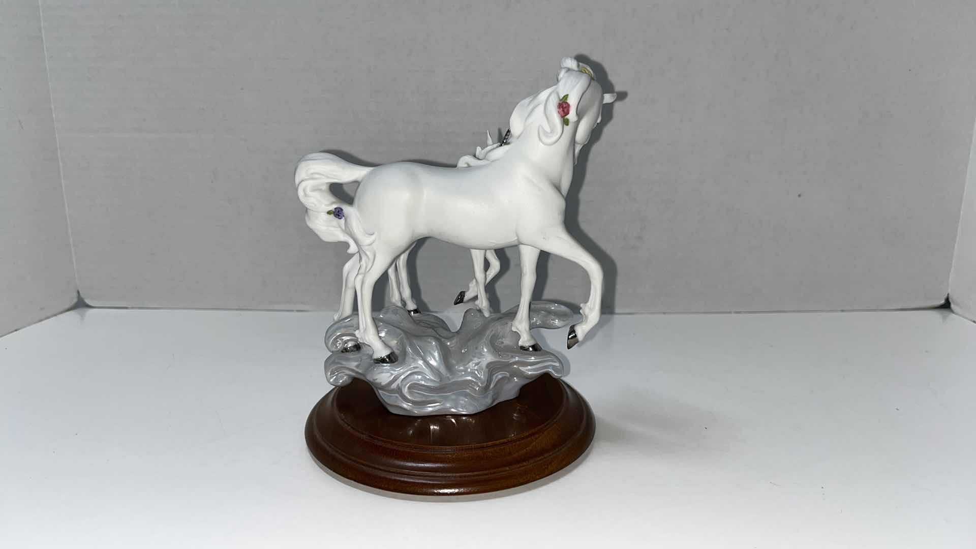 Photo 2 of VINTAGE HALLMARK MAGICAL UNICORN COLLECTION “LOVES REFLECTION” SCULPTED BY DUANE UNRUH, 1988