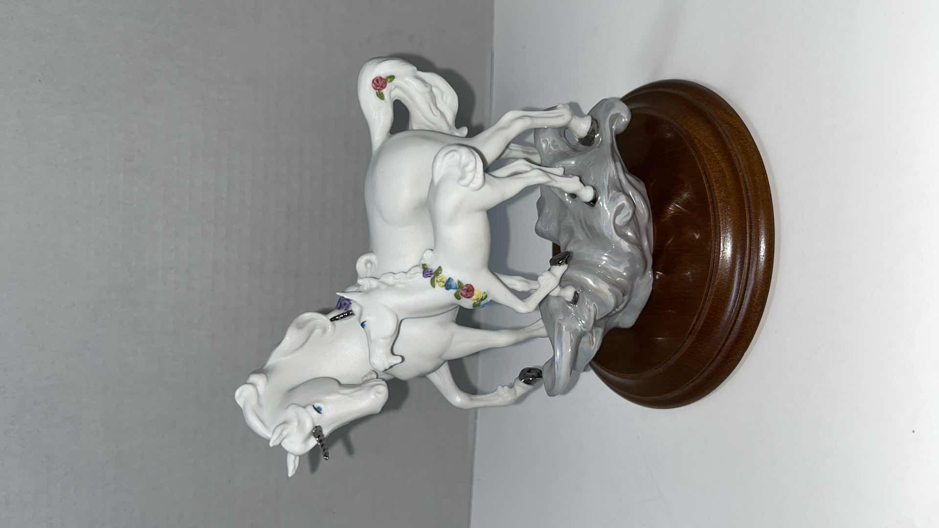 Photo 1 of VINTAGE HALLMARK MAGICAL UNICORN COLLECTION “LOVES REFLECTION” SCULPTED BY DUANE UNRUH, 1988