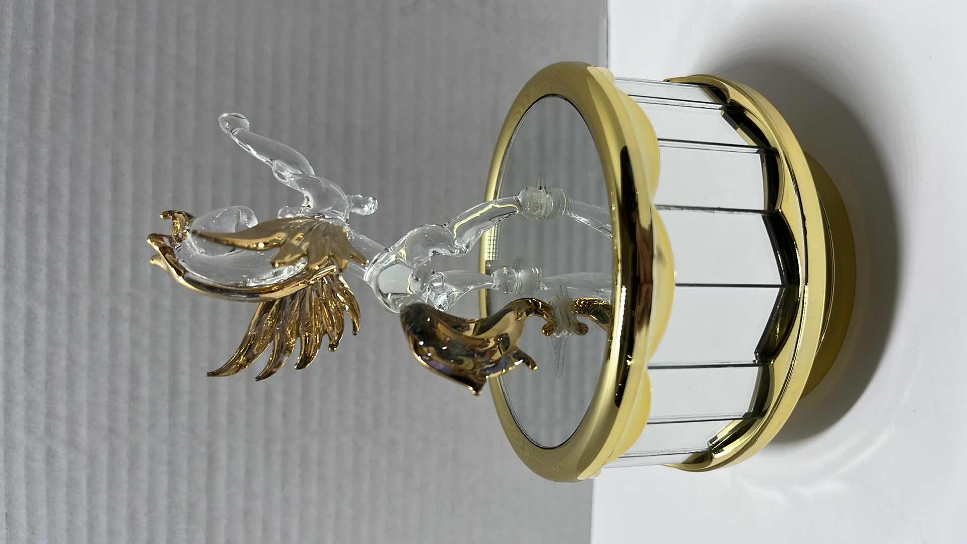 Photo 2 of VINTAGE CRYSTAL UNICORN W GOLD ACCENTS STATUE ON ROTATING MIRRORED MUSIC BOX, “IMPOSSIBLE DREAM” 6.25”
