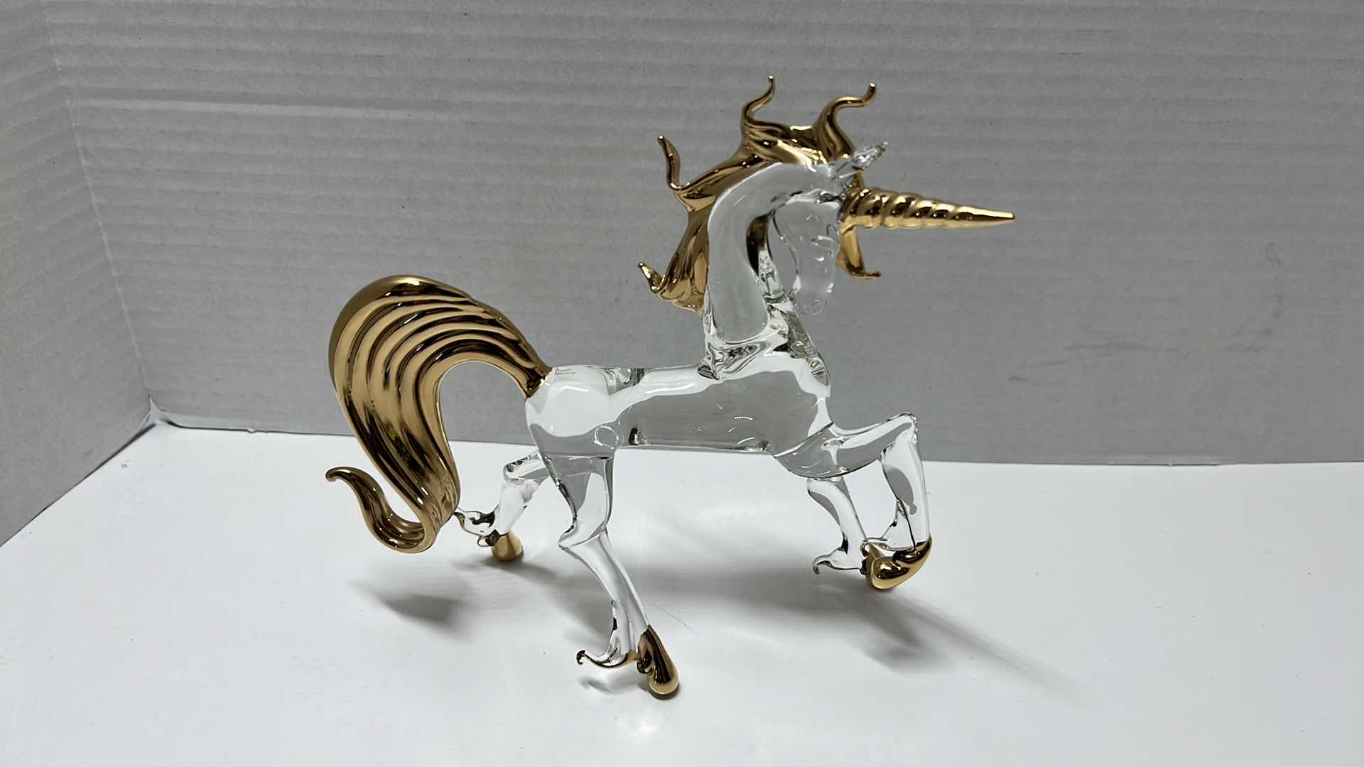 Photo 2 of GLASS UNICORN FIGURINES W GOLD MANES, HORNS, HOOVES & TAILS W GLASS/GOLD UNICORN BOTTLE TOPPER (3)