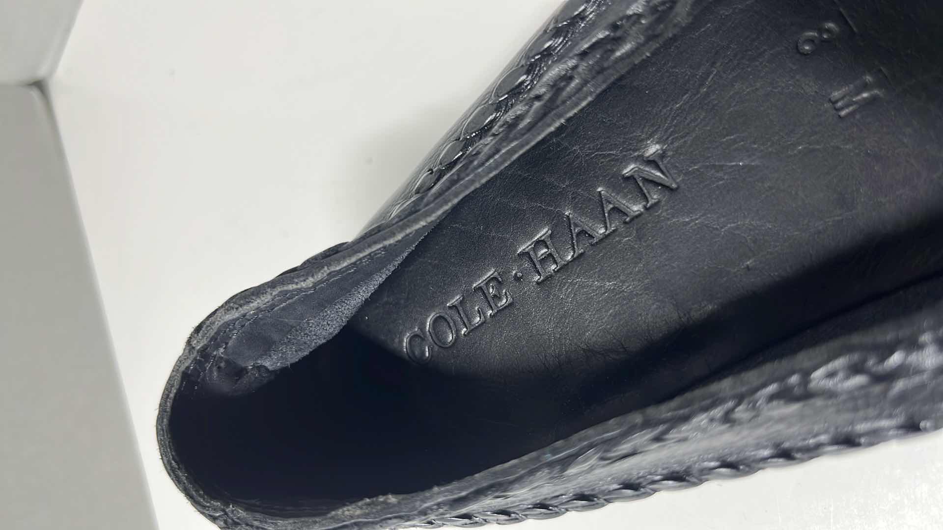 Photo 8 of VINTAGE COLE HAAN LEATHER LOAFERS, BLACK (WOMEN SIZE 8)