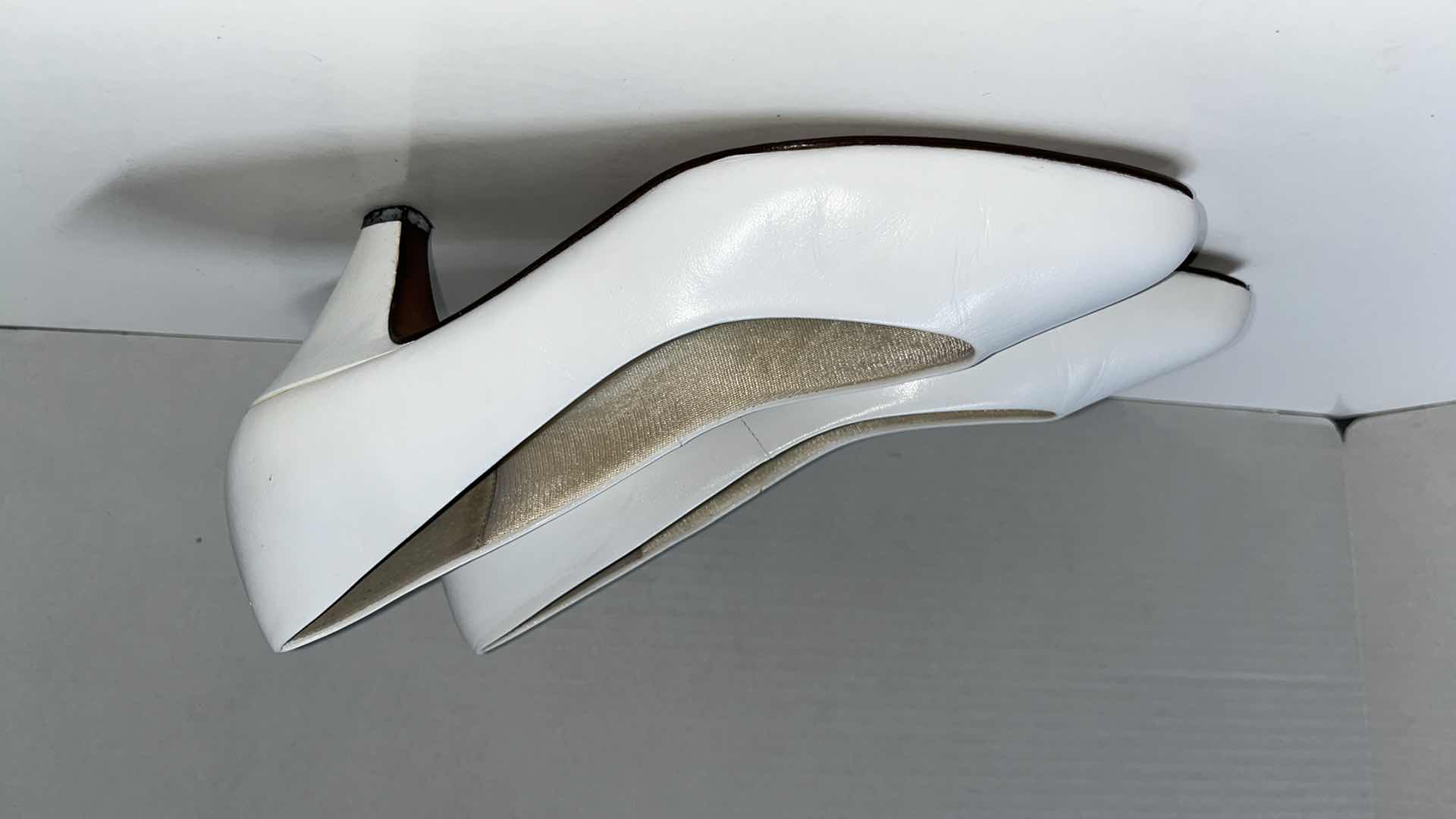 Photo 1 of VINTAGE NORDSTROM HEELS, WHITE (WOMENS SIZE 8)