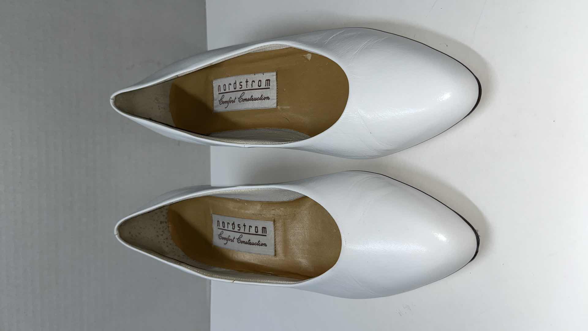 Photo 4 of VINTAGE NORDSTROM HEELS, WHITE (WOMENS SIZE 8)