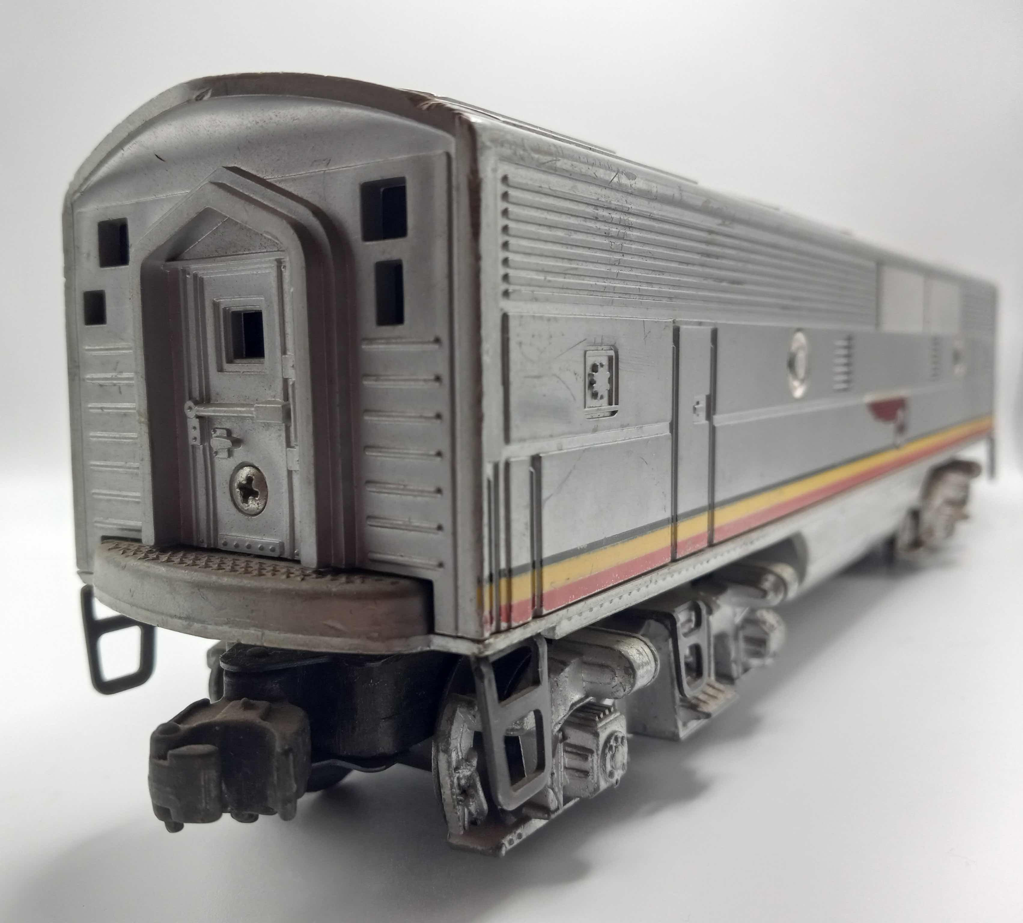 Photo 5 of LIONEL TRAINS SANTA FE F3B DIESEL ENGINE 2234B