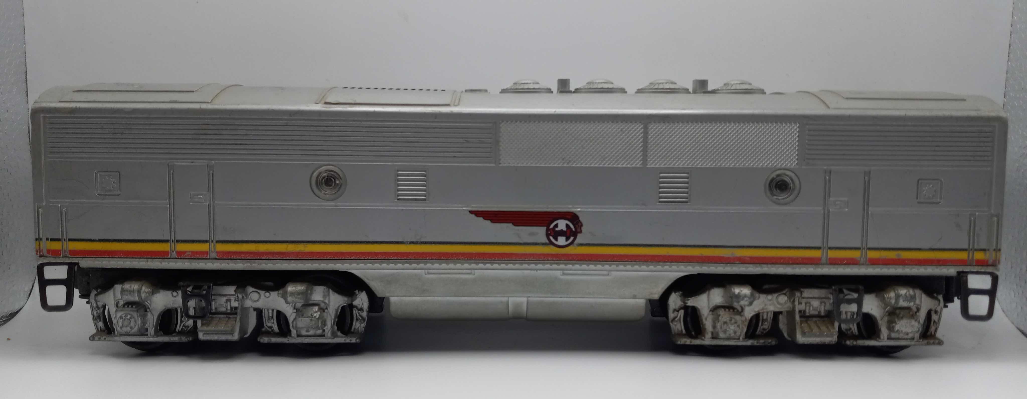 Photo 4 of LIONEL TRAINS SANTA FE F3B DIESEL ENGINE 2234B