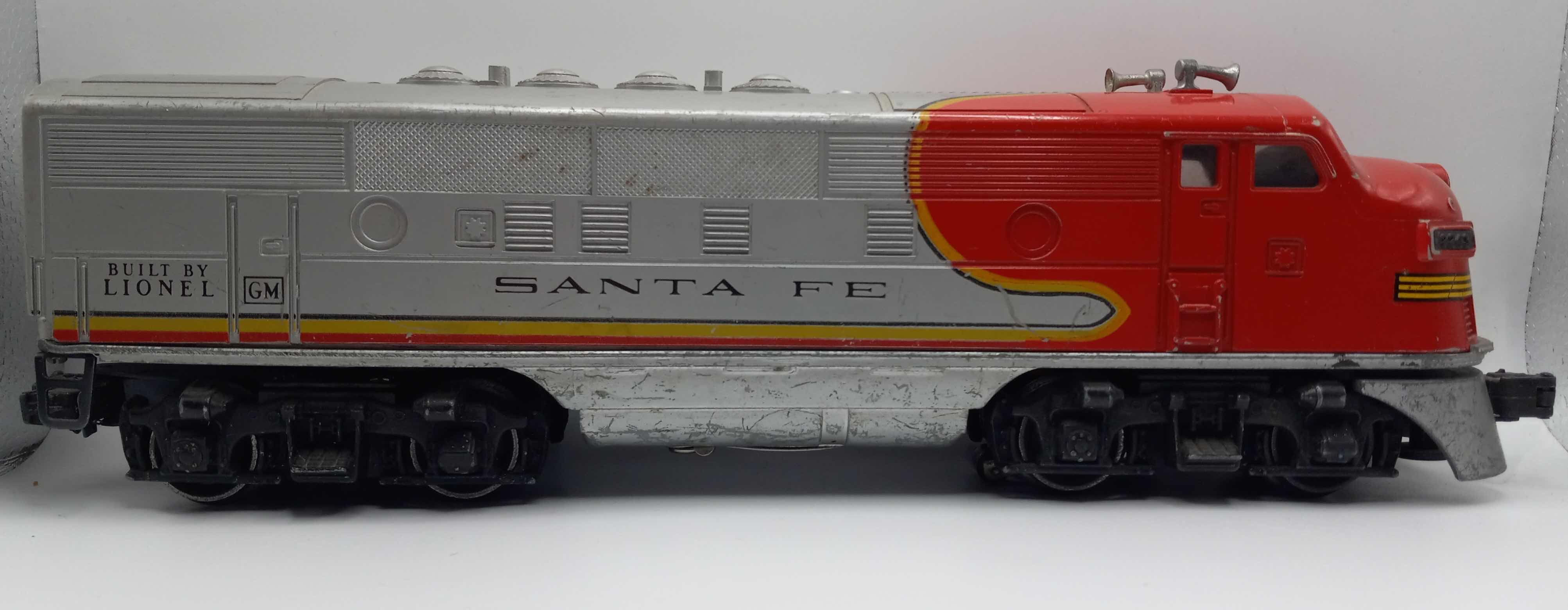 Photo 1 of LIONEL TRAINS SANTA FE F-3 DIESEL LOCOMOTIVE 2243