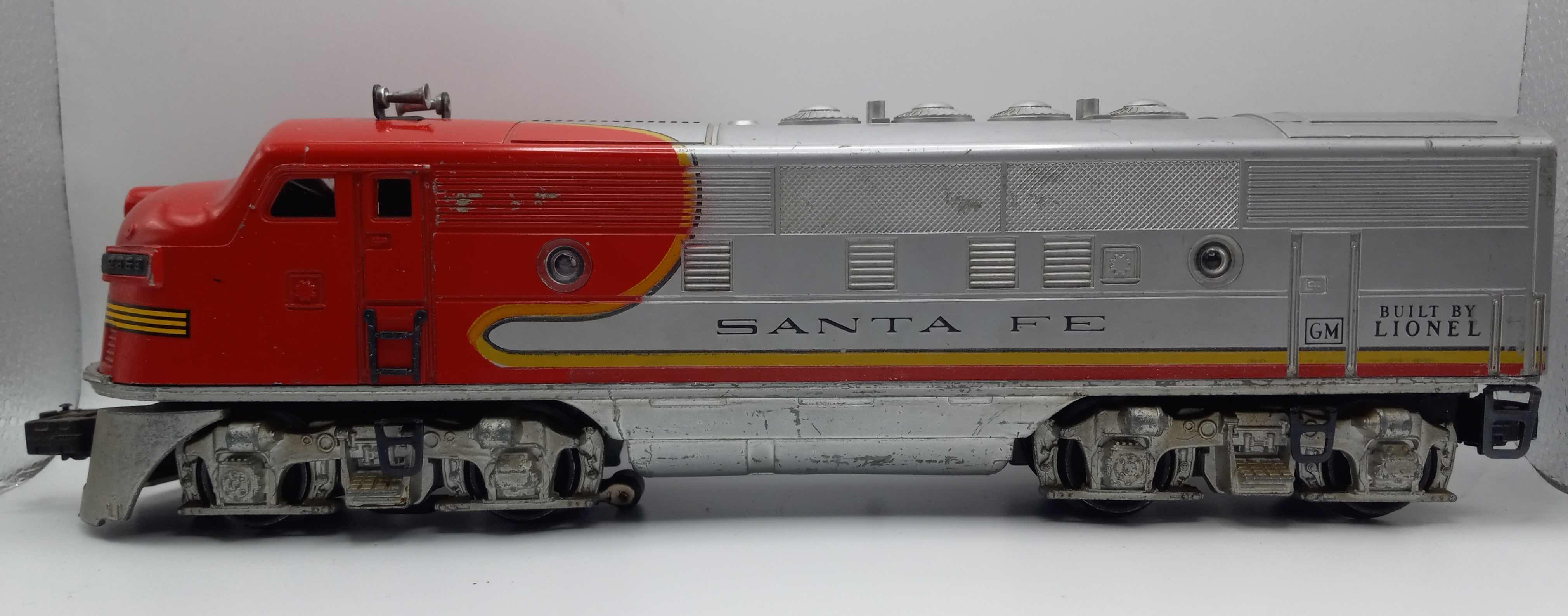 Photo 1 of LIONEL TRAINS SANTA FE F-3 DIESEL LOCOMOTIVE 2353