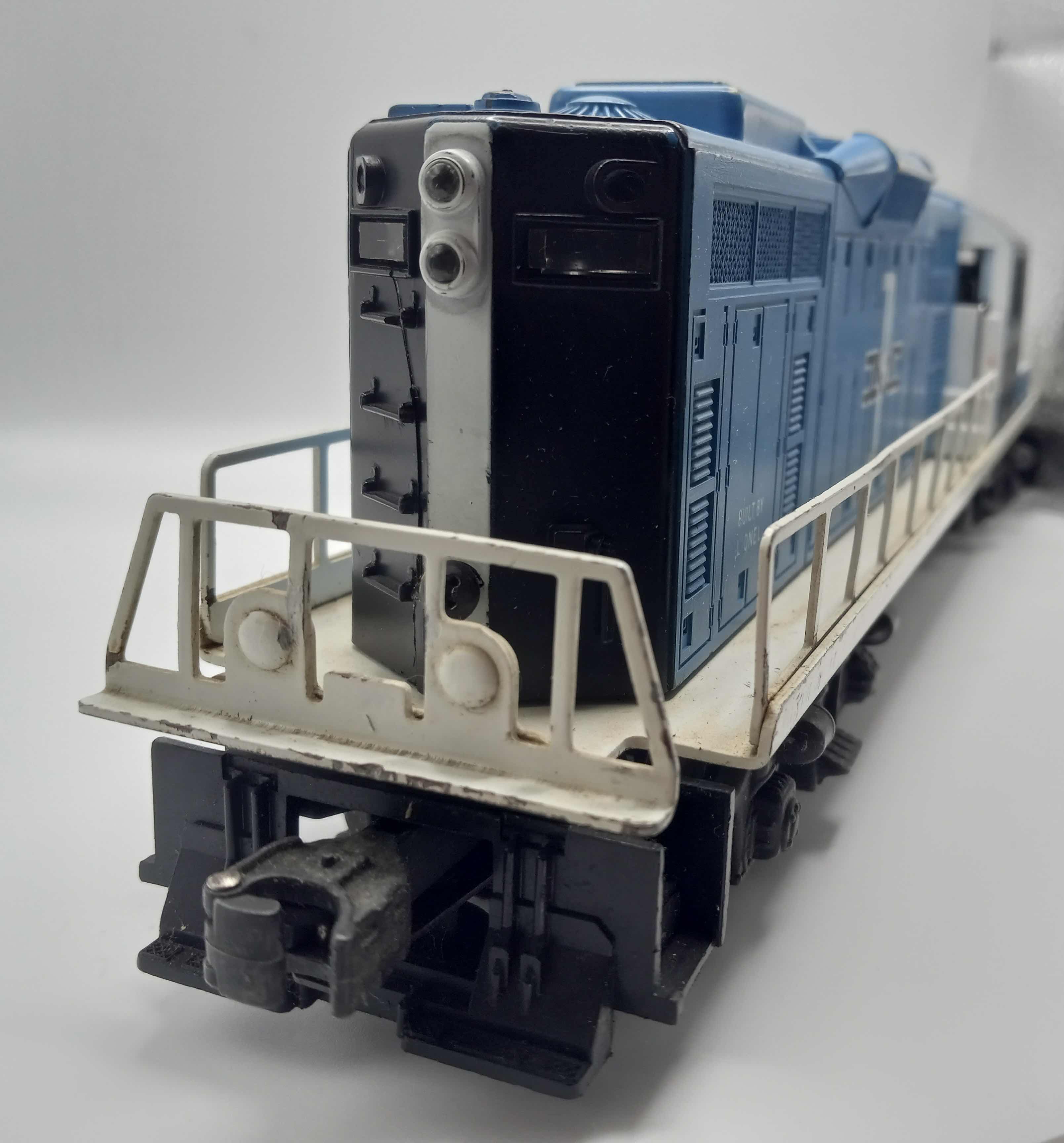 Photo 6 of LIONEL TRAINS BOSTON & MAINE GP-9 DIESEL LOCOMOTIVE 2346