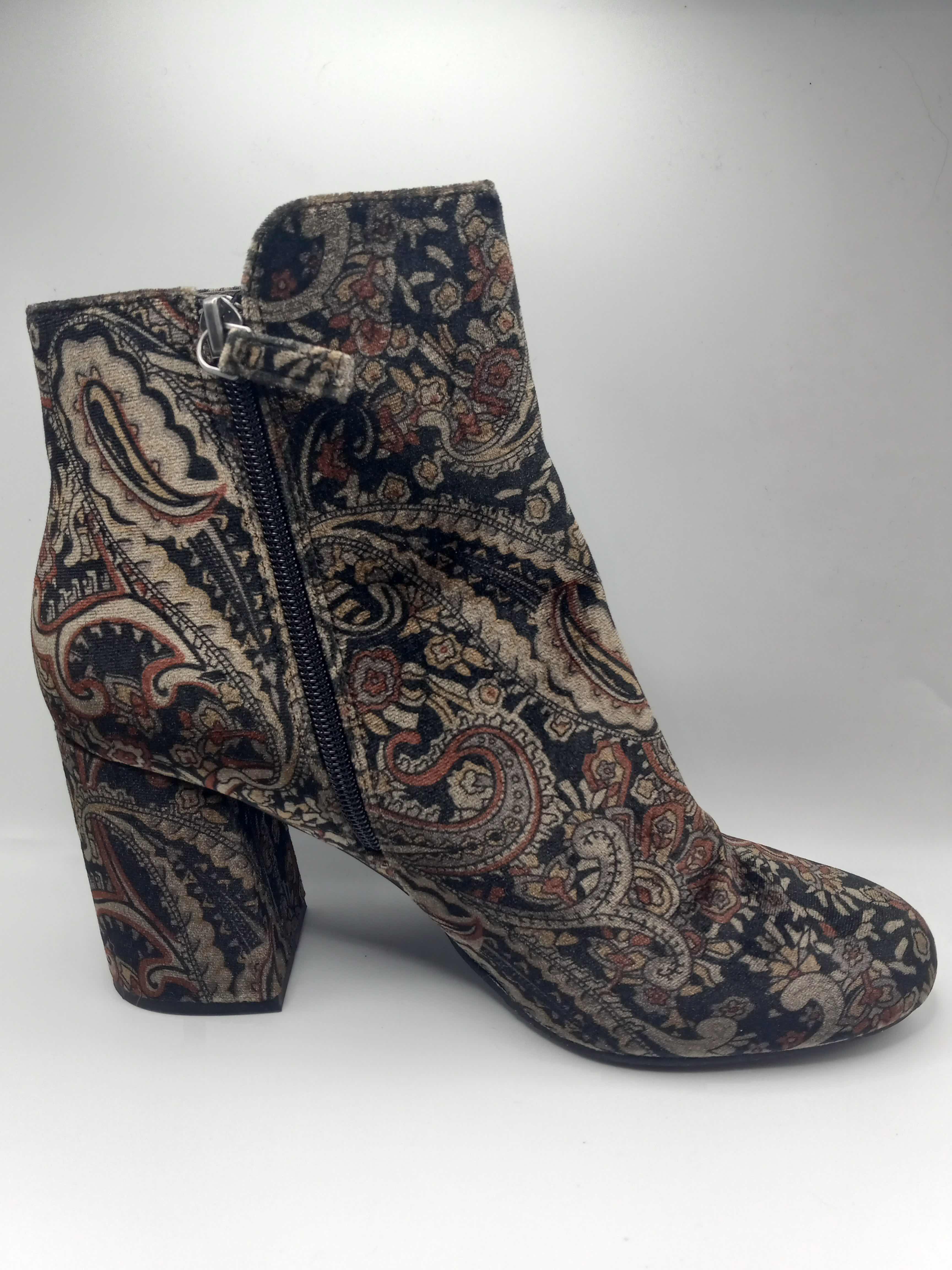Photo 4 of BP KOLO PAISLEY VELVET FLATED BLOCK HEAL ANKLE BOOTS BOOTIES WOMEN’S SIZE 8.5
