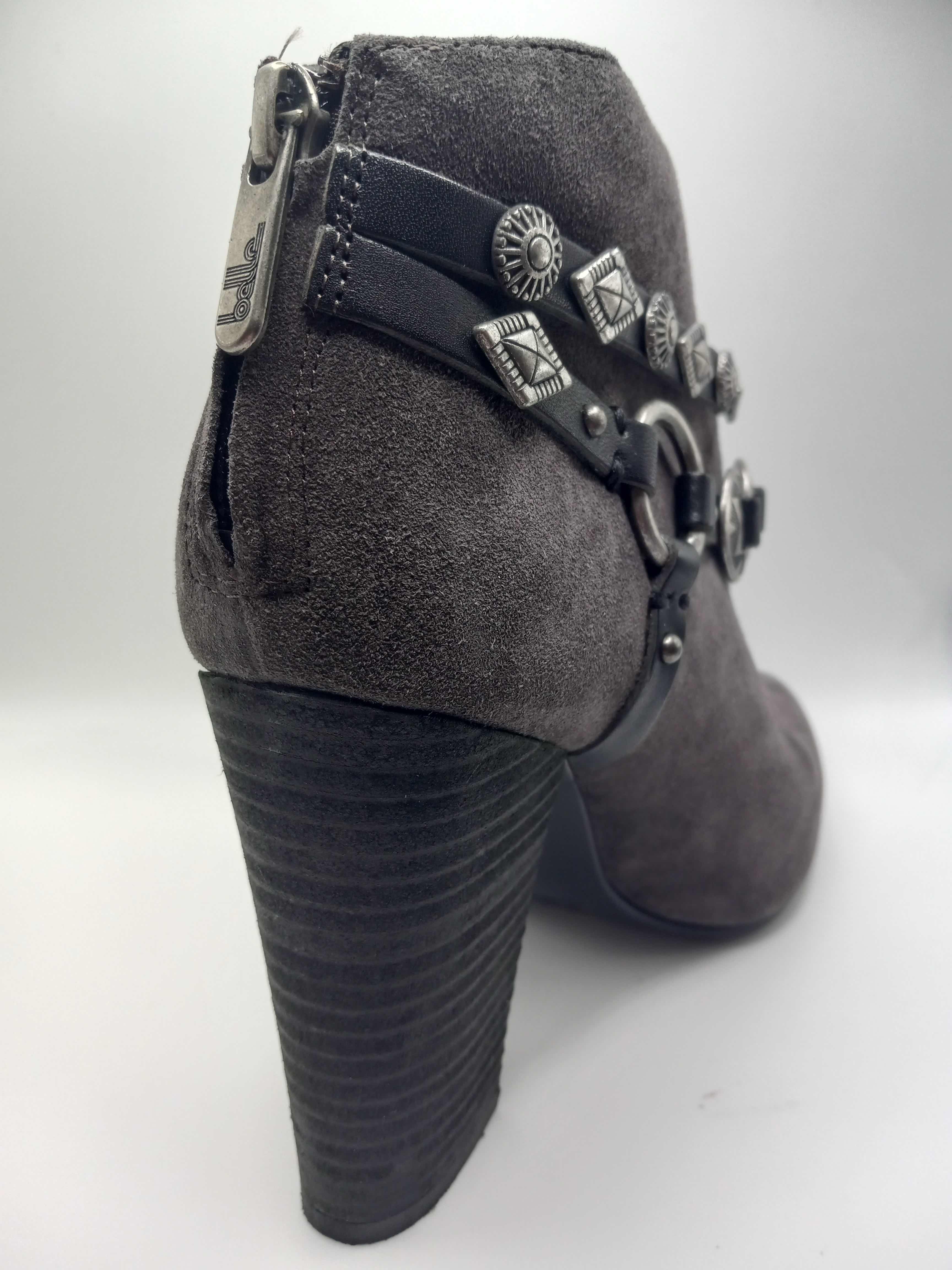 Photo 6 of BELLA SIGERSON MORRISON GRAY SUEDE WESTERN ANKLE BOOT BOOTIES WOMEN’S SIZE 9