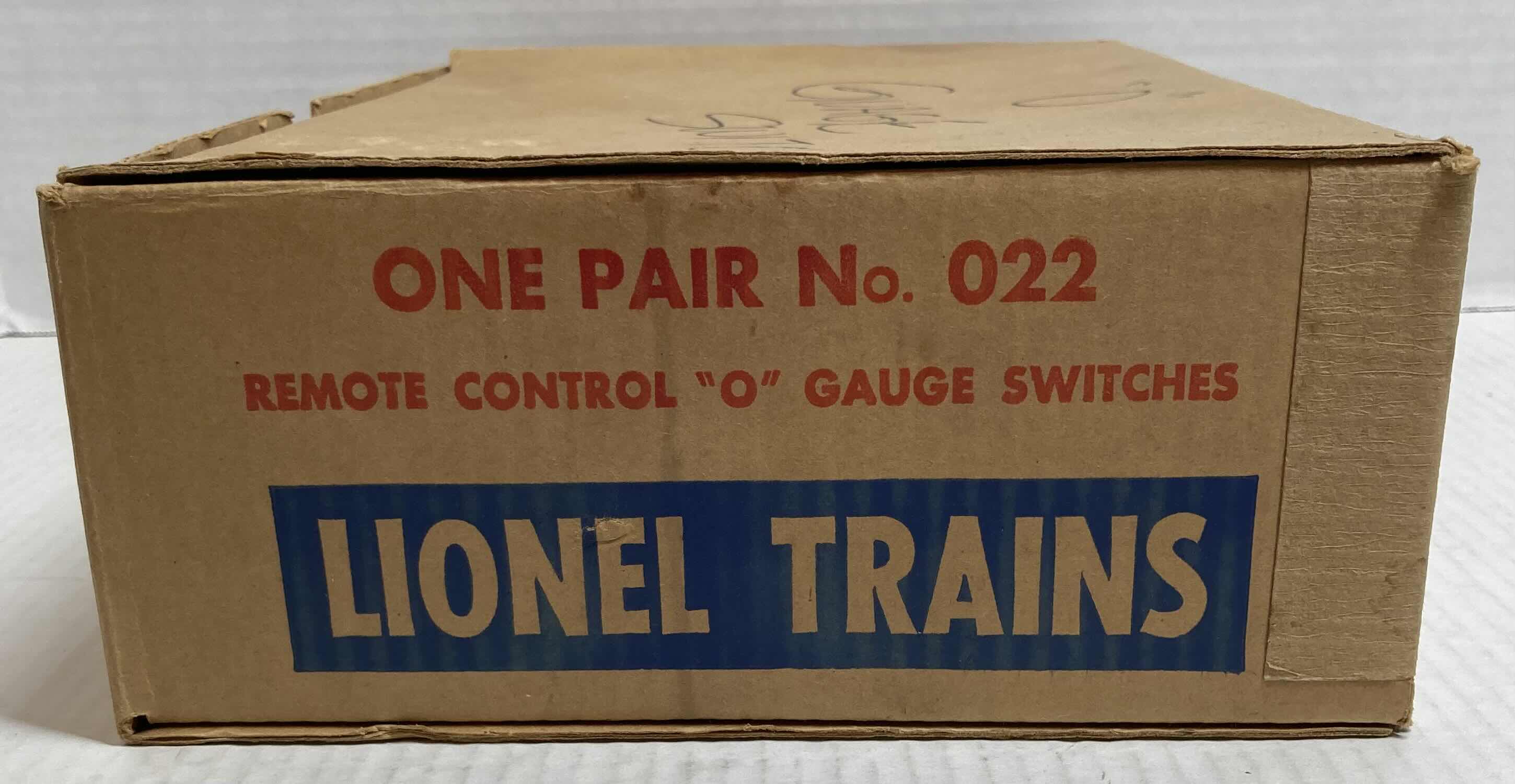 Photo 7 of LIONEL TRAINS 022 LEFT & RIGHT HAND O GUAGE SWITCHES 1945-1966