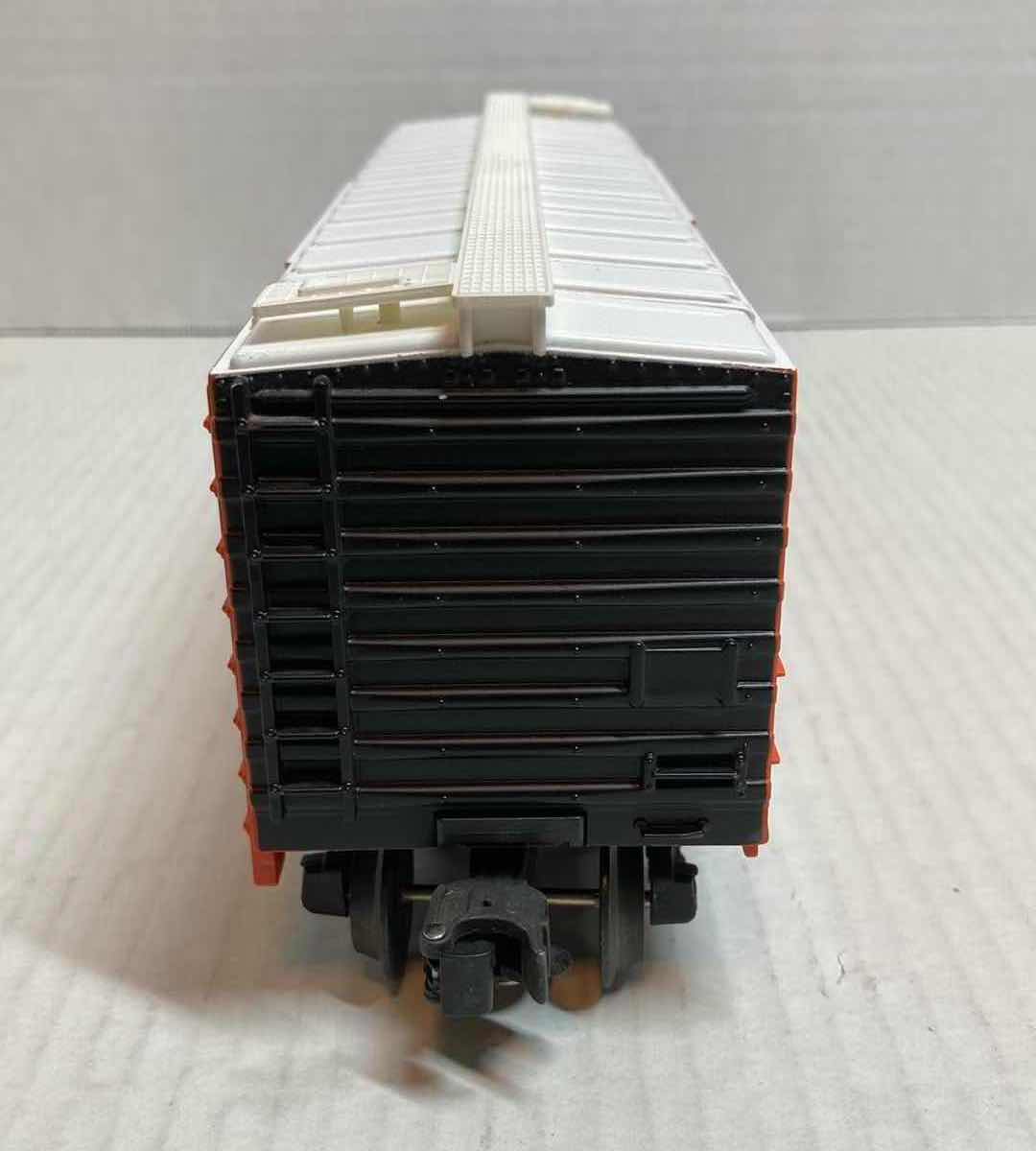 Photo 3 of LIONEL TRAINS 6230 ERIE LACKAWANNA EL CUSHIONED TRAIN CAR 1986