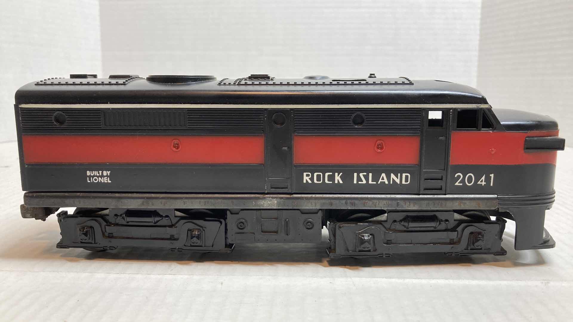 Photo 2 of LIONEL TRAINS 2041 ROCK ISLAND ALCO A DIESEL LOCOMOTIVE 1969