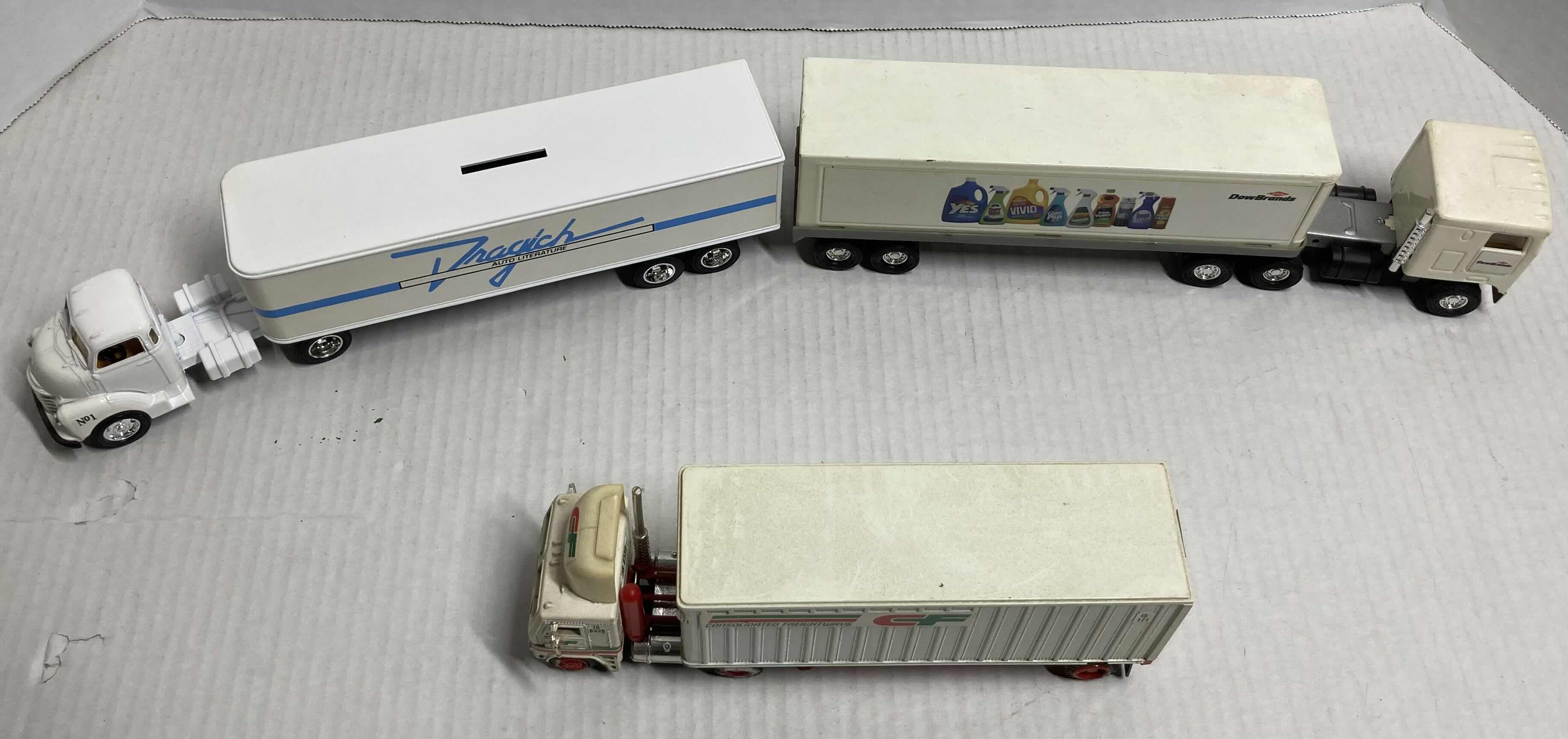 Photo 4 of ERTL AUTO LITERATURE & DOW BRANDS SEMI-TRUCKS W 
TONKIN CF CONSOLIDATED FREIGHTWAYS SEMI-TRUCK MODEL TRUCKS