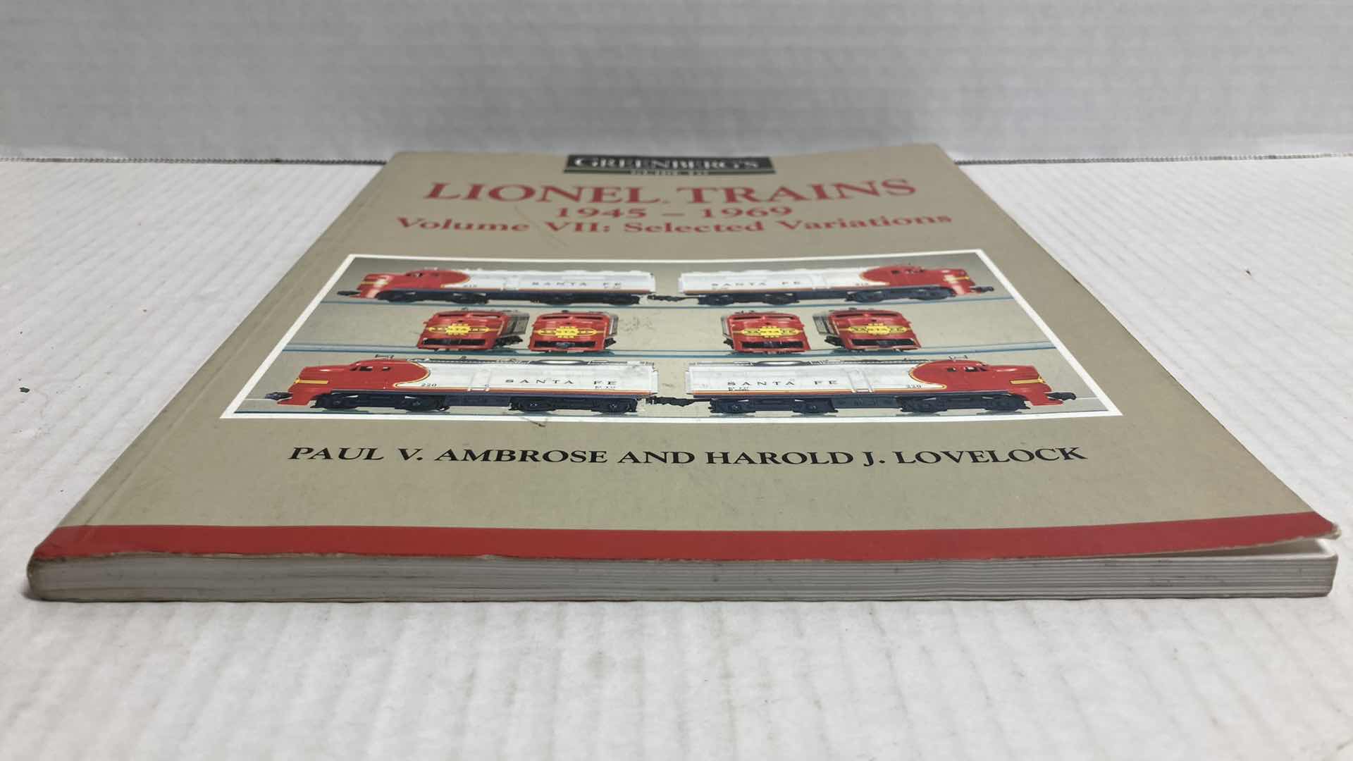 Photo 3 of GREENBURGS GUIDE TO LIONEL TRAINS 1945-1969 VOLUME VII SELECTED VARIATIONS BOOK