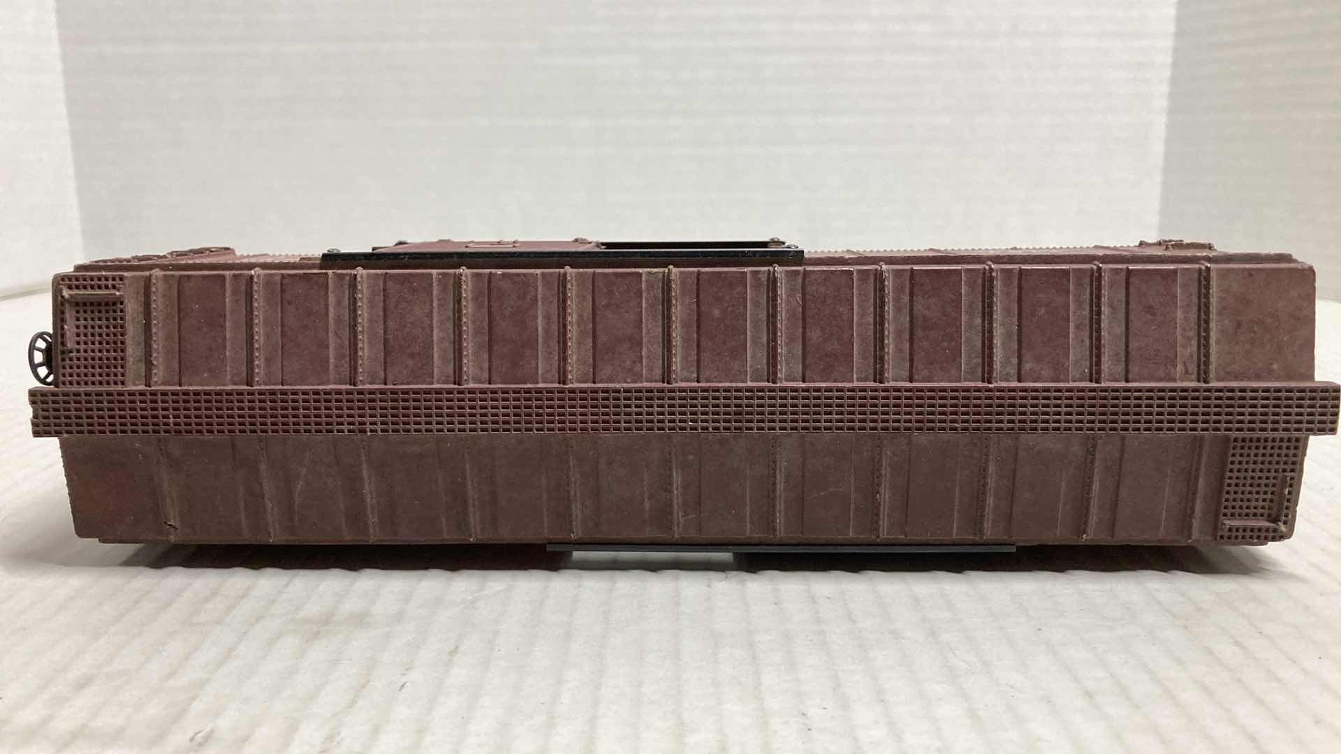 Photo 5 of LIONEL PENNSYLVANIA OPERATING BOX CAR 3484