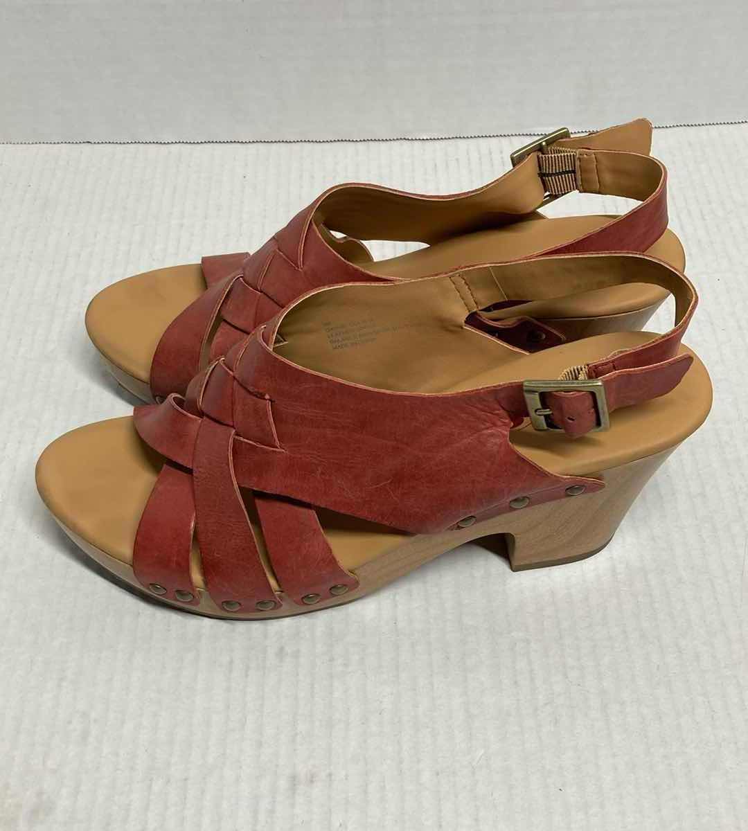 Photo 3 of KORKS BERENGO RED LEATHER BLOCK HEEL SANDALS WOMAN’S SIZE 9M