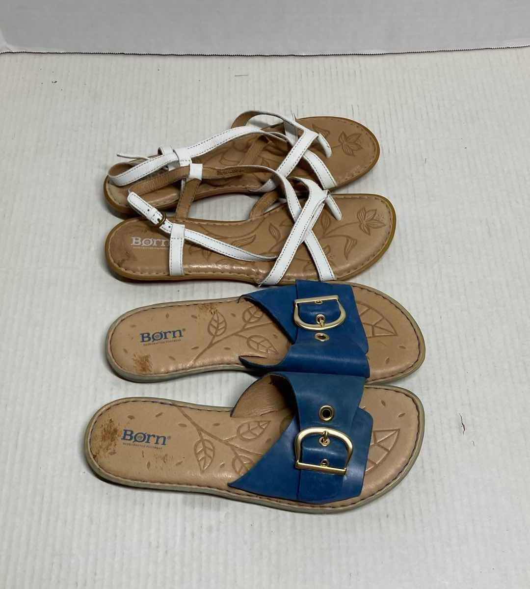 Photo 3 of BORN WHITE & BLUE WOMAN’S SANDALS (2) WOMAN’S SIZE 9M