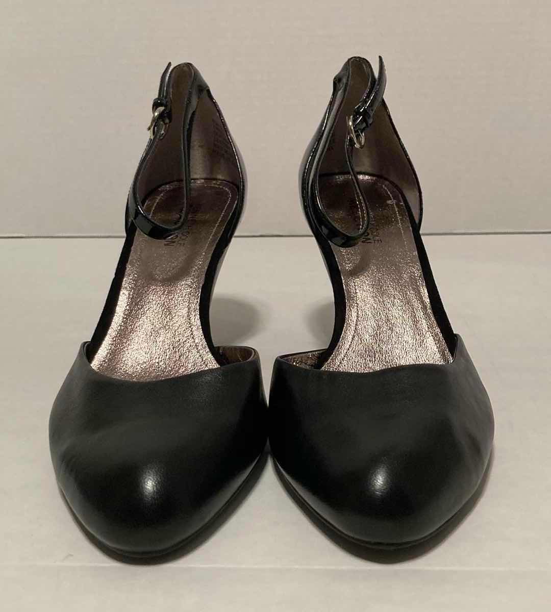 Photo 5 of KENNETH COLE REACTION BLACK LEATHER OH BELL LOW HEEL PUMP WOMEN’S SIZE 8.5M