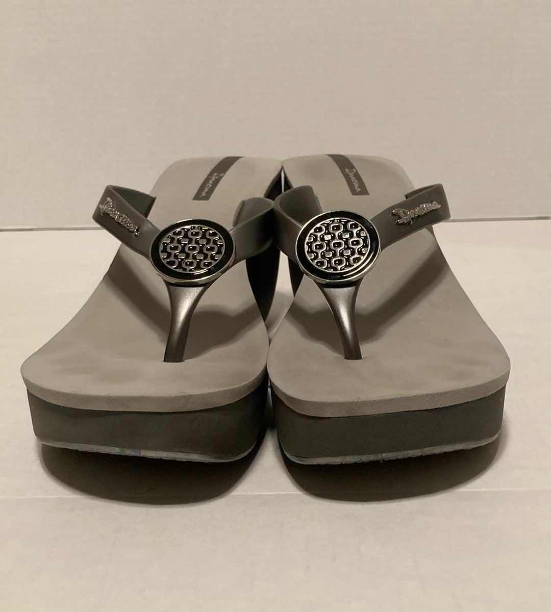 Photo 5 of IPANEMA GREY BOOSA WEDGE SANDALS WOMEN’S SIZE 9