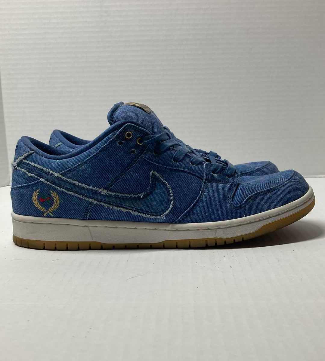 Photo 4 of NIKE SB DUNK LOW PRO DENIM SHOES MEN’S SIZE 12