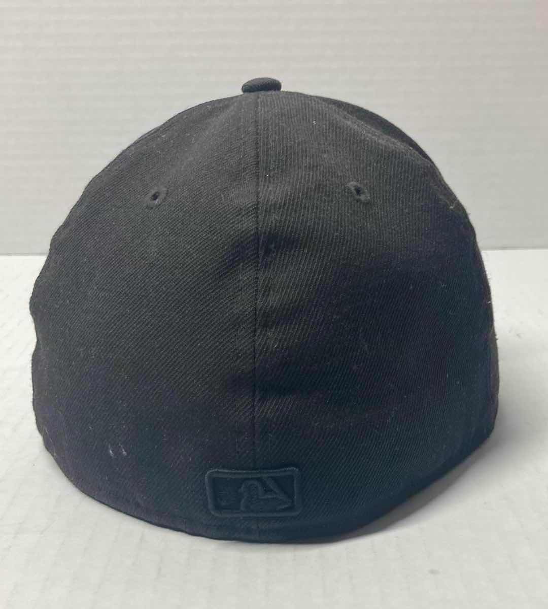 Photo 4 of NEW ERA 59FIFTY LOS ANGELES DODGERS BLACK CAP SIZE 7 3/8