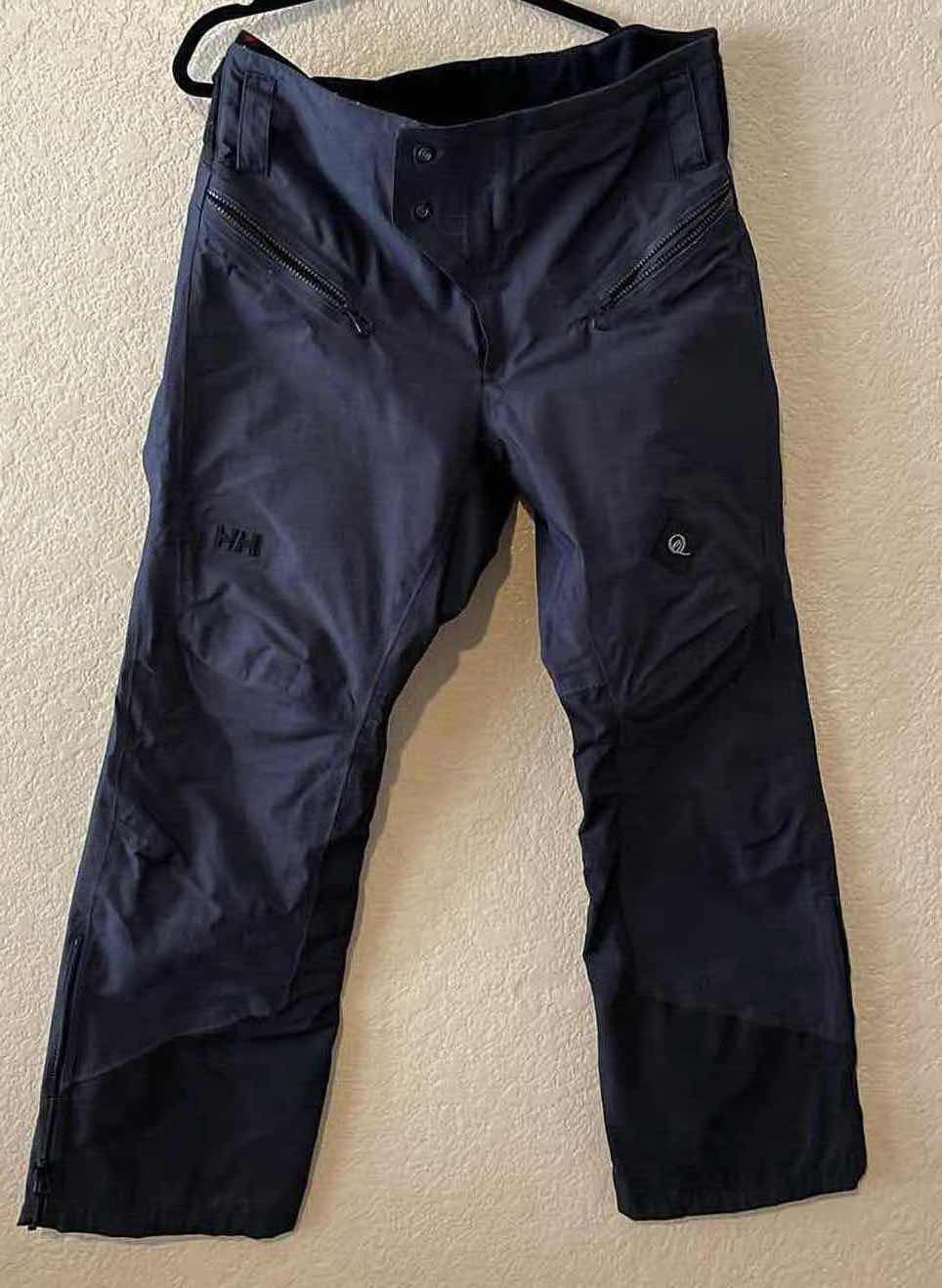 Photo 1 of HELLY HANSEN QE BLACK SNOW SKI PANTS MENS XL