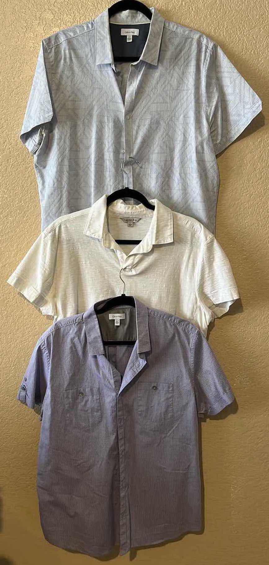 Photo 1 of CALVIN KLEIN SHORT SLEEVE DRESS SHIRTS LG-XL (3)