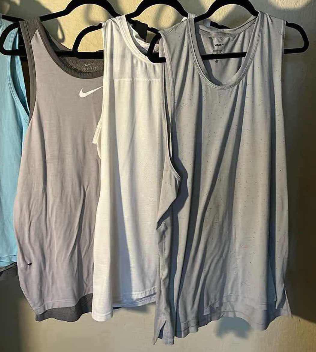 Photo 4 of NIKE SPORT TANK TOPS MENS M-LG (9)