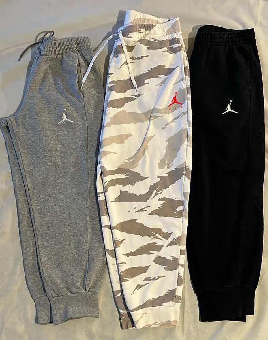 Photo 1 of JORDAN SWEATPANTS MENS M-LG (3)