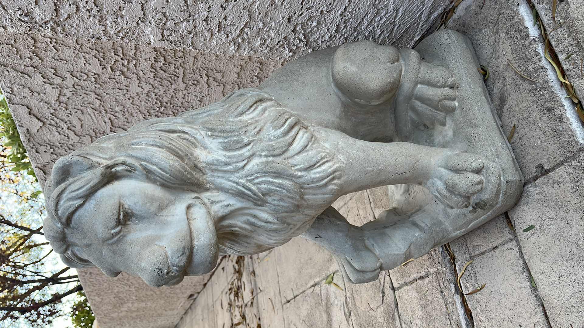 Photo 4 of STONE LION PATIO DECOR 11” X 15.5” H24.5