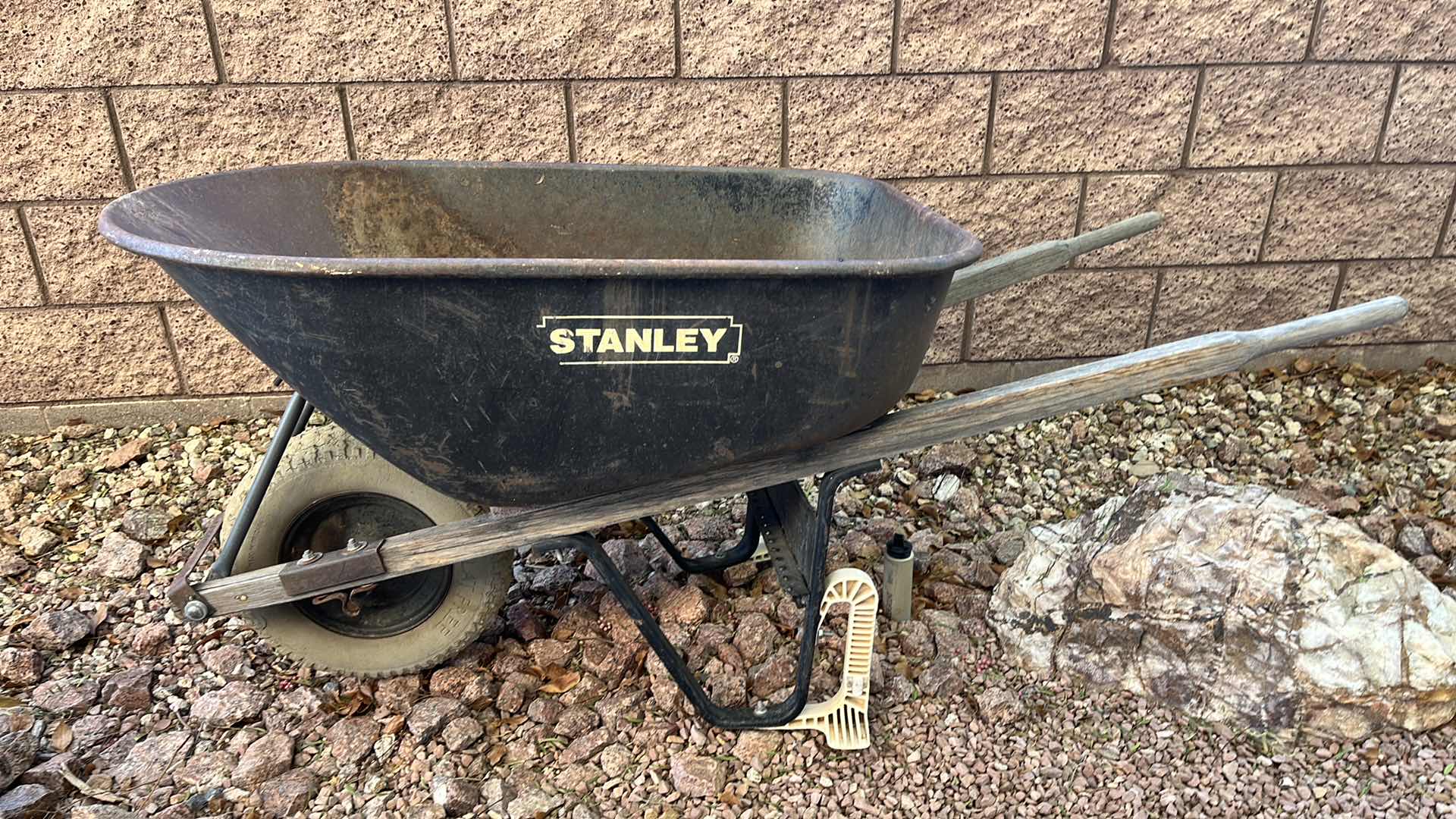 Photo 1 of STANLEY WHEELBARROW 25” X 58” H26”