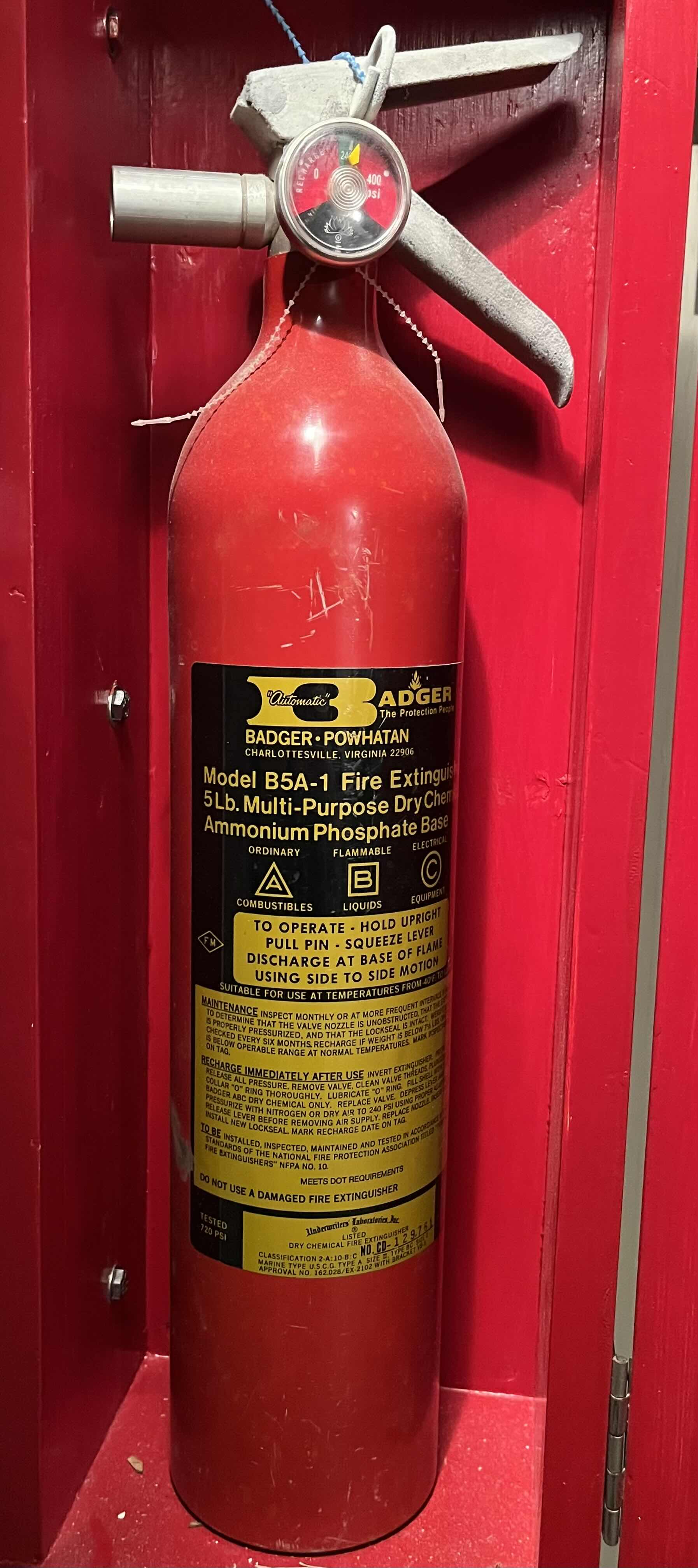 Photo 2 of BADGER POWHATAN FIRE EXTINGUISHER MODEL B5A-1 W CUSTOM MADE RED FINISH WOOD FIRE EXTINGUISHER CASE