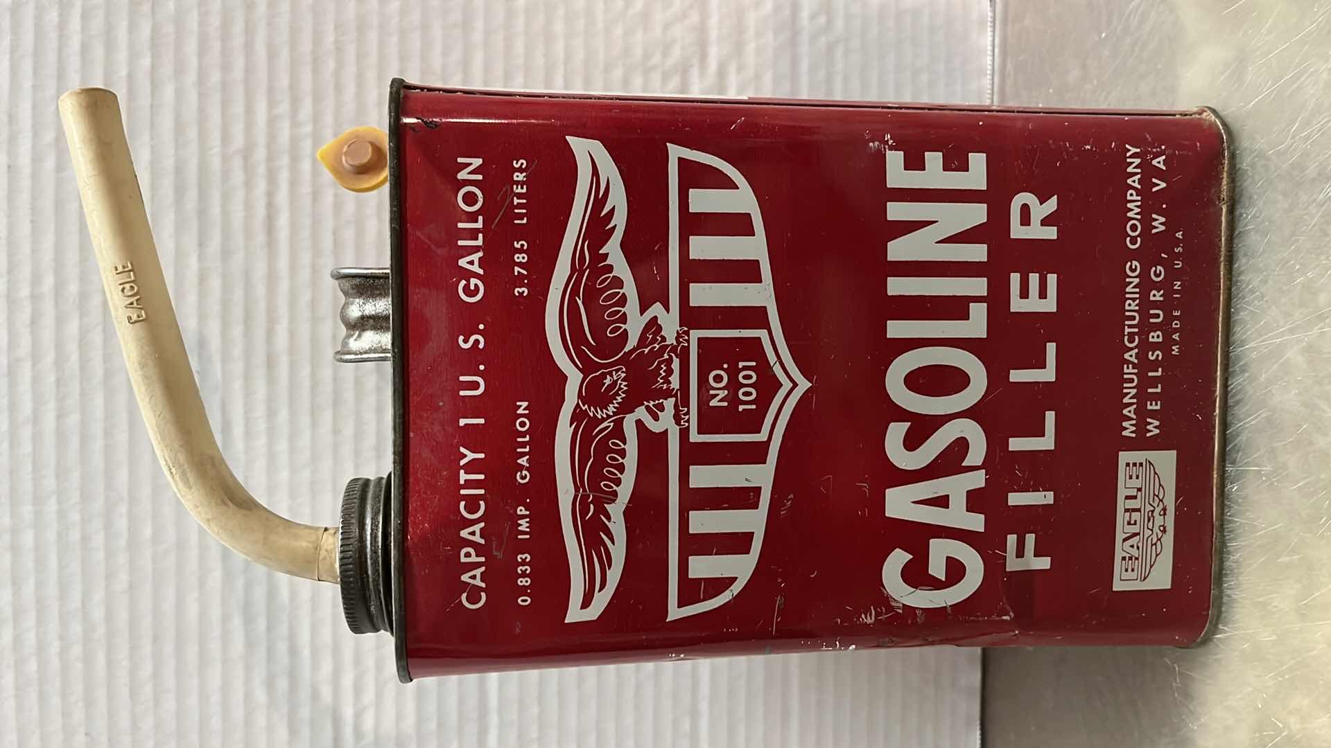 Photo 4 of NO. 1001 US 1GAL TIN GASOLINE FILLER