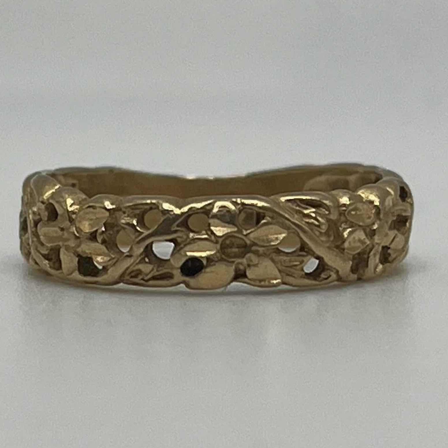 Photo 1 of GOLD RING WOVEN FLOWER DESIGN 14K BAND 2.3GRAMS WOMENS SIZE 6.5-7.5