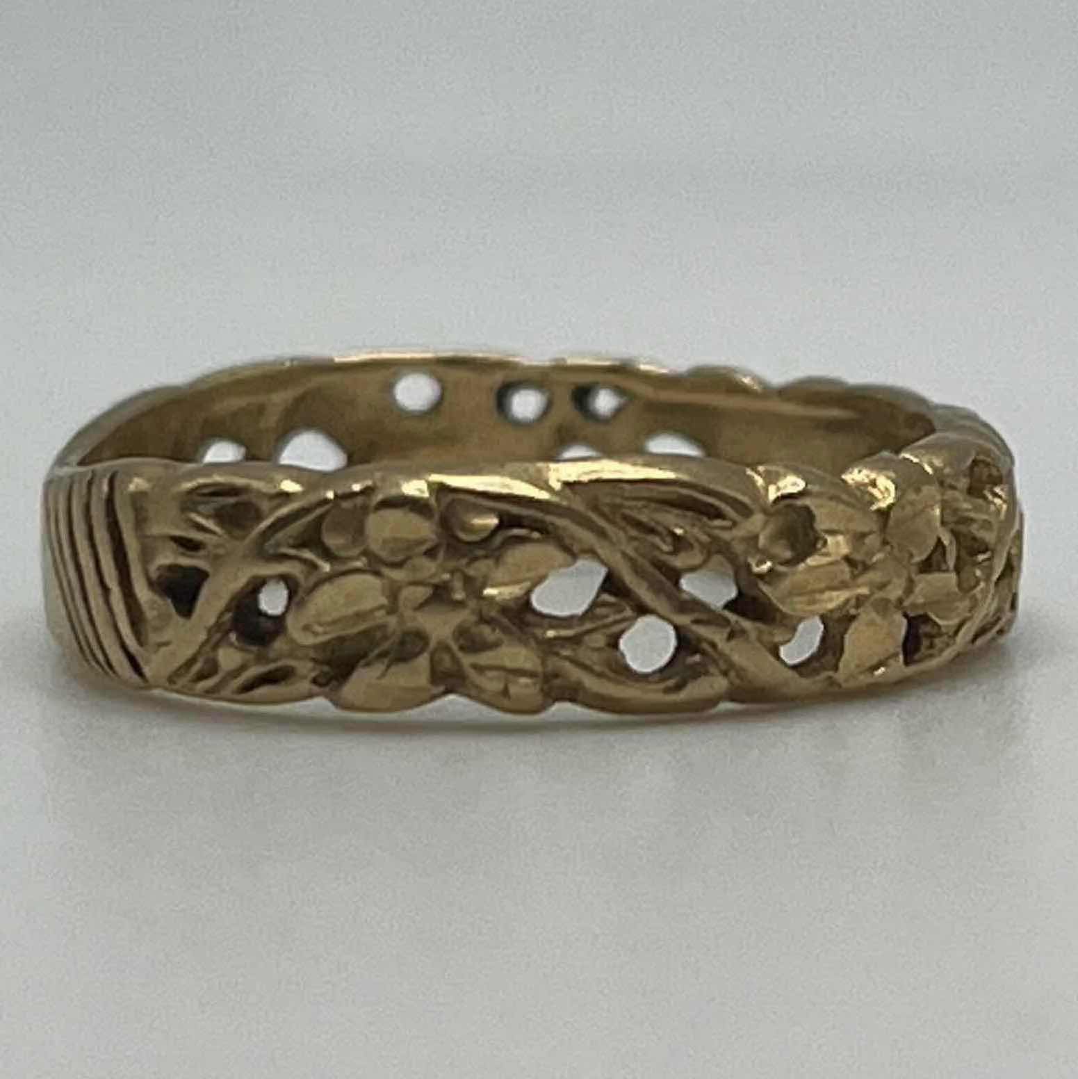 Photo 4 of GOLD RING WOVEN FLOWER DESIGN 14K BAND 2.3GRAMS WOMENS SIZE 6.5-7.5