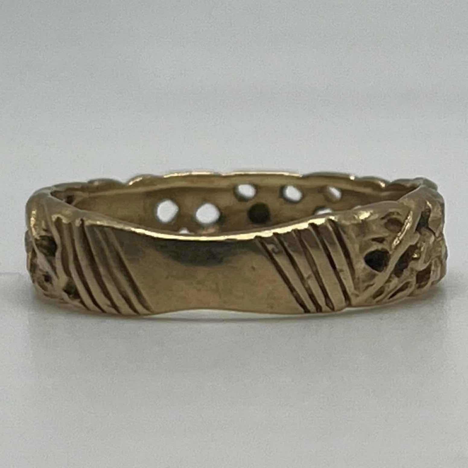 Photo 5 of GOLD RING WOVEN FLOWER DESIGN 14K BAND 2.3GRAMS WOMENS SIZE 6.5-7.5