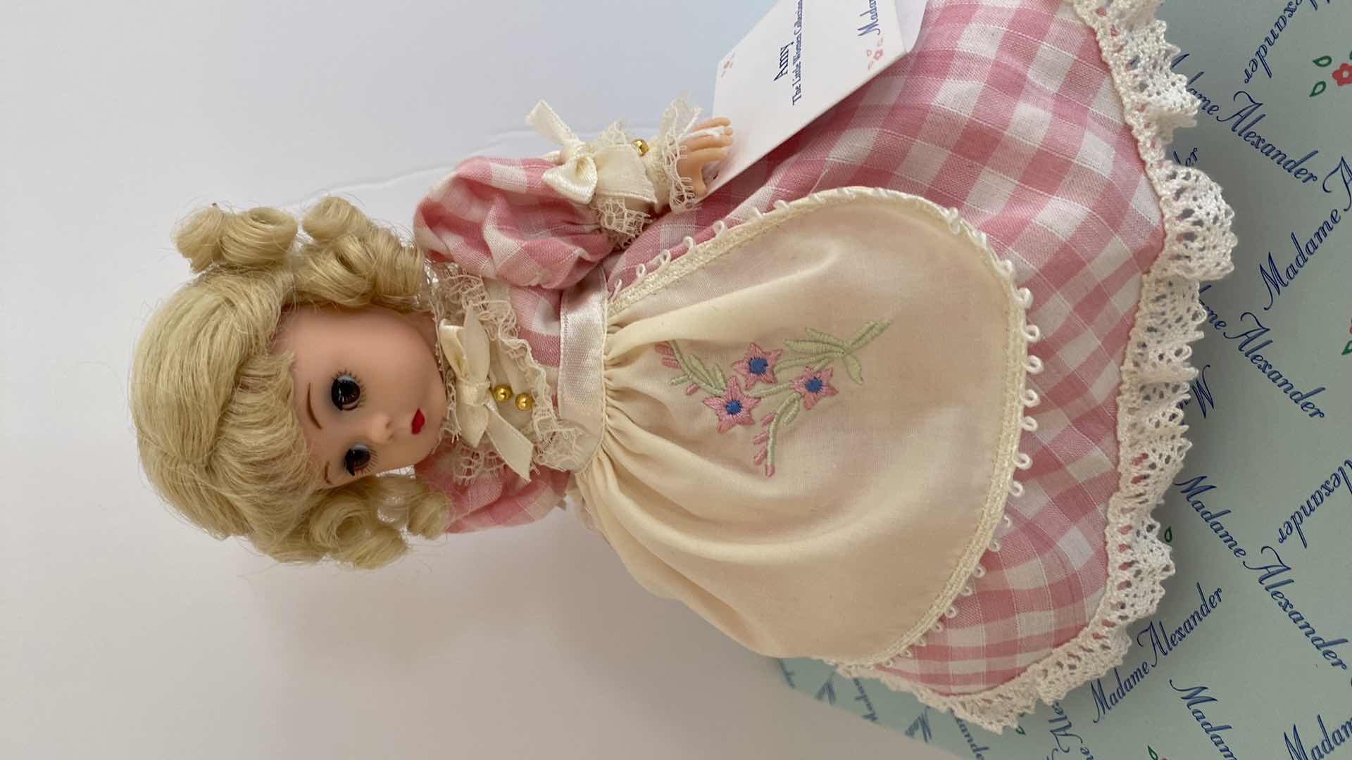 Photo 2 of MADAME ALEXANDER LITTLE WOMEN COLLECTION AMY 28170 H8” WITH BOX