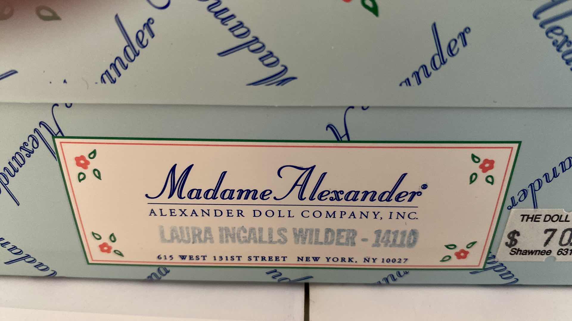 Photo 6 of MADAME ALEXANDER LAURA INGALLS WILDER 14110 COLLECTIBLE H8” WITH BOX