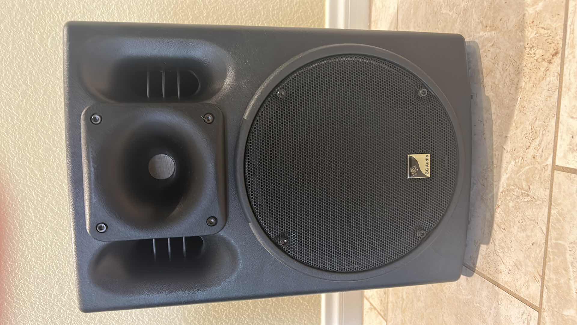 Photo 4 of PAIR GS8 3G FULL RANGE AUDIO SPEAKERS