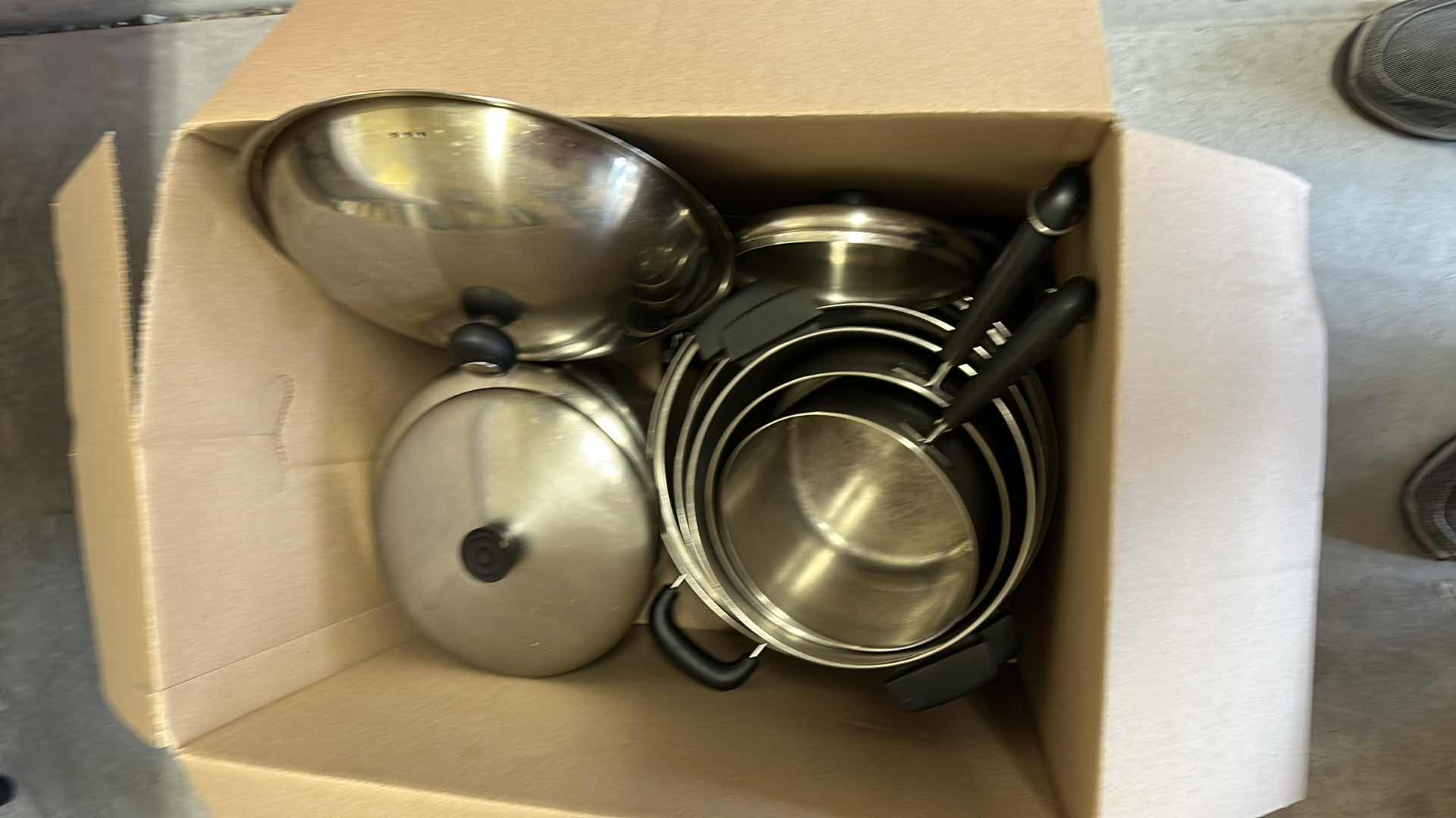 Photo 2 of BOX OF ASSORTED LARGE POTS AND PANS