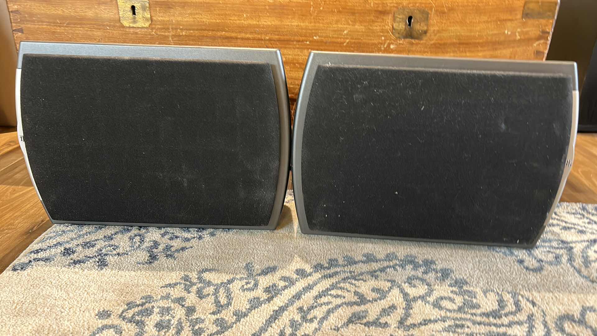 Photo 5 of 2 MATCHING JBL SPEAKERS