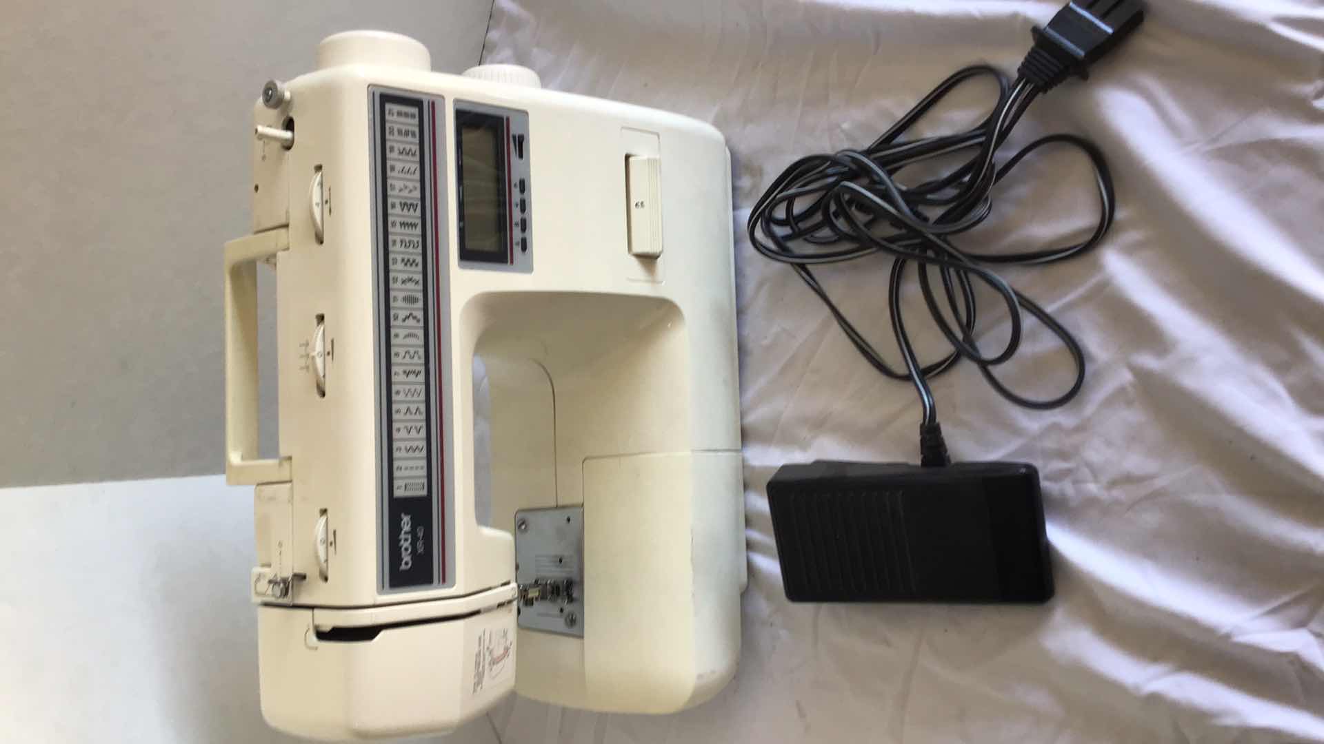 Photo 1 of BROTHER XR-40 SEWING MACHINE